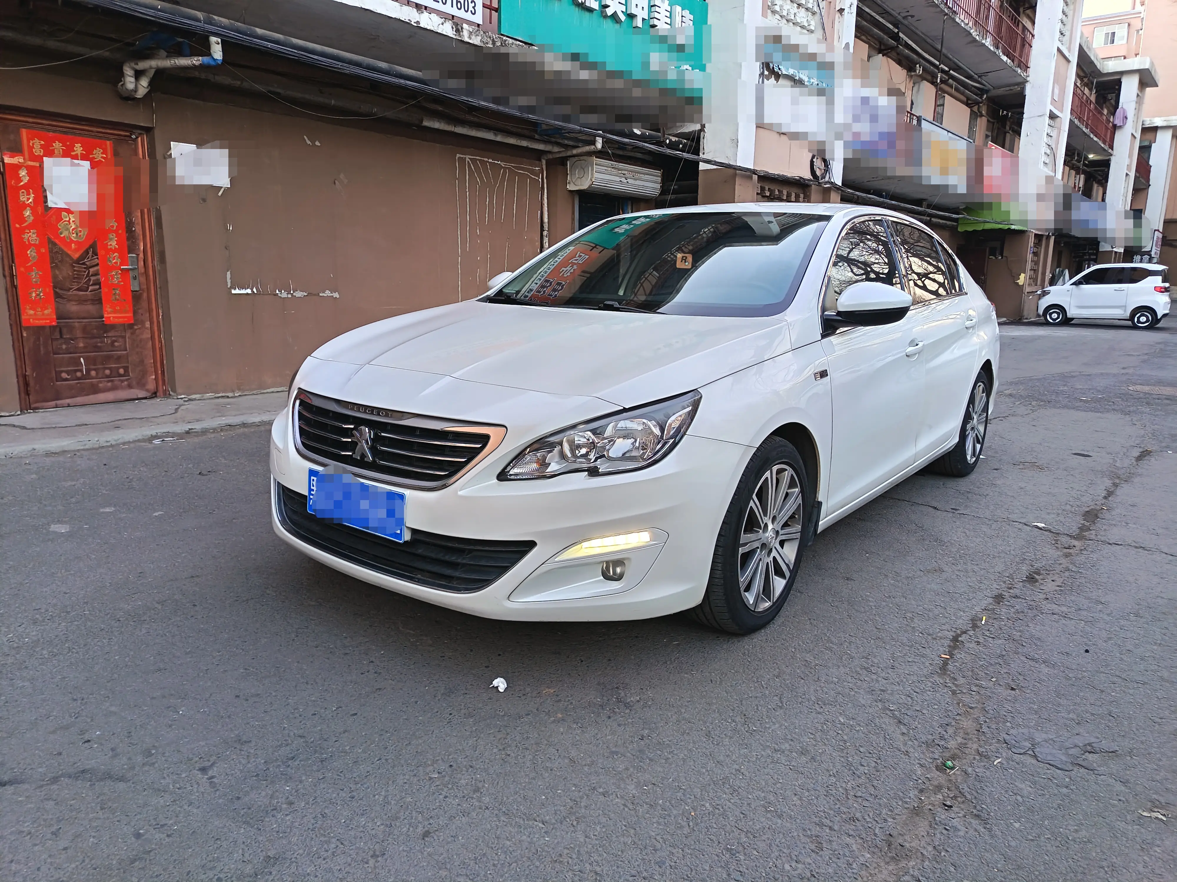Peugeot 408
