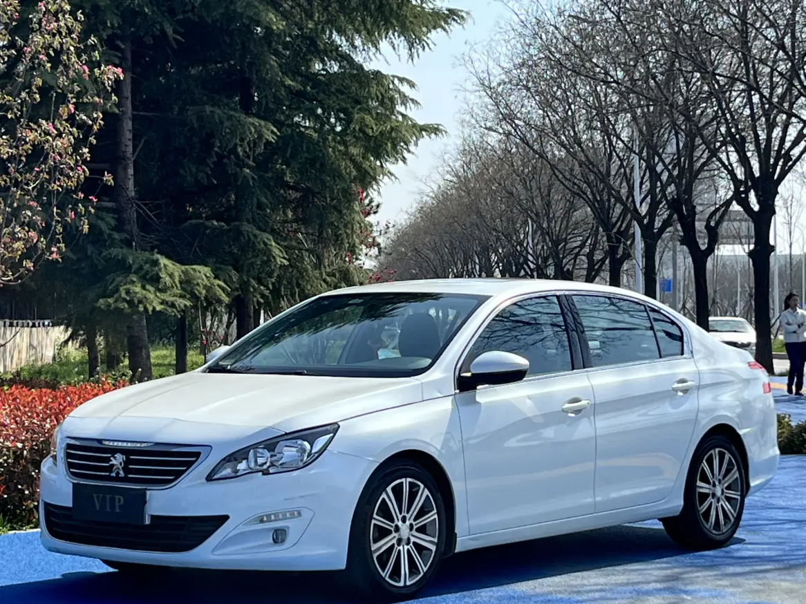 Peugeot 408