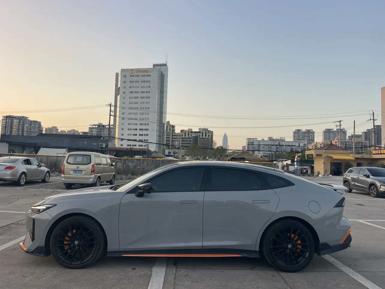 Changan UNI-V