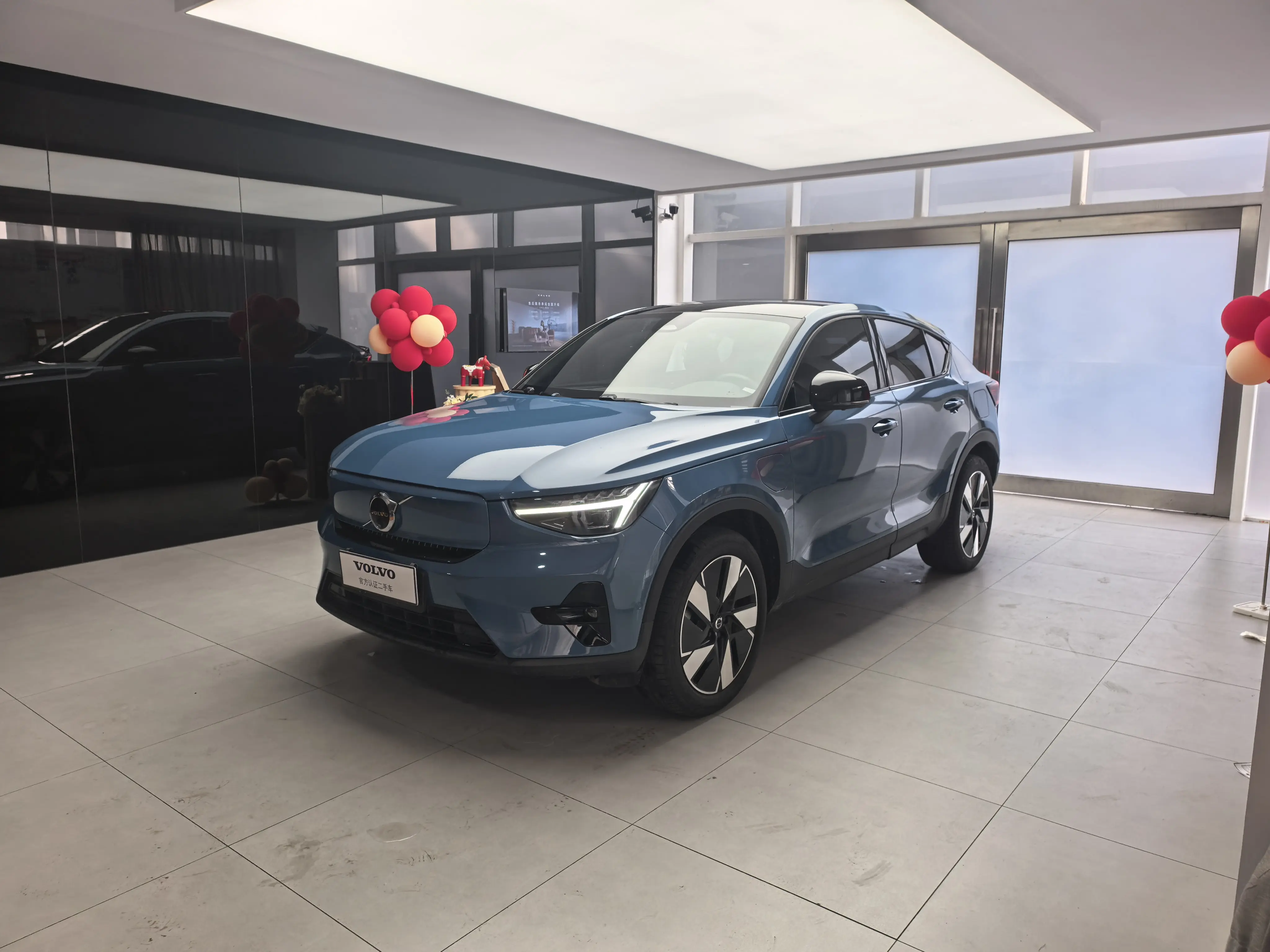 Volvo C40 EV