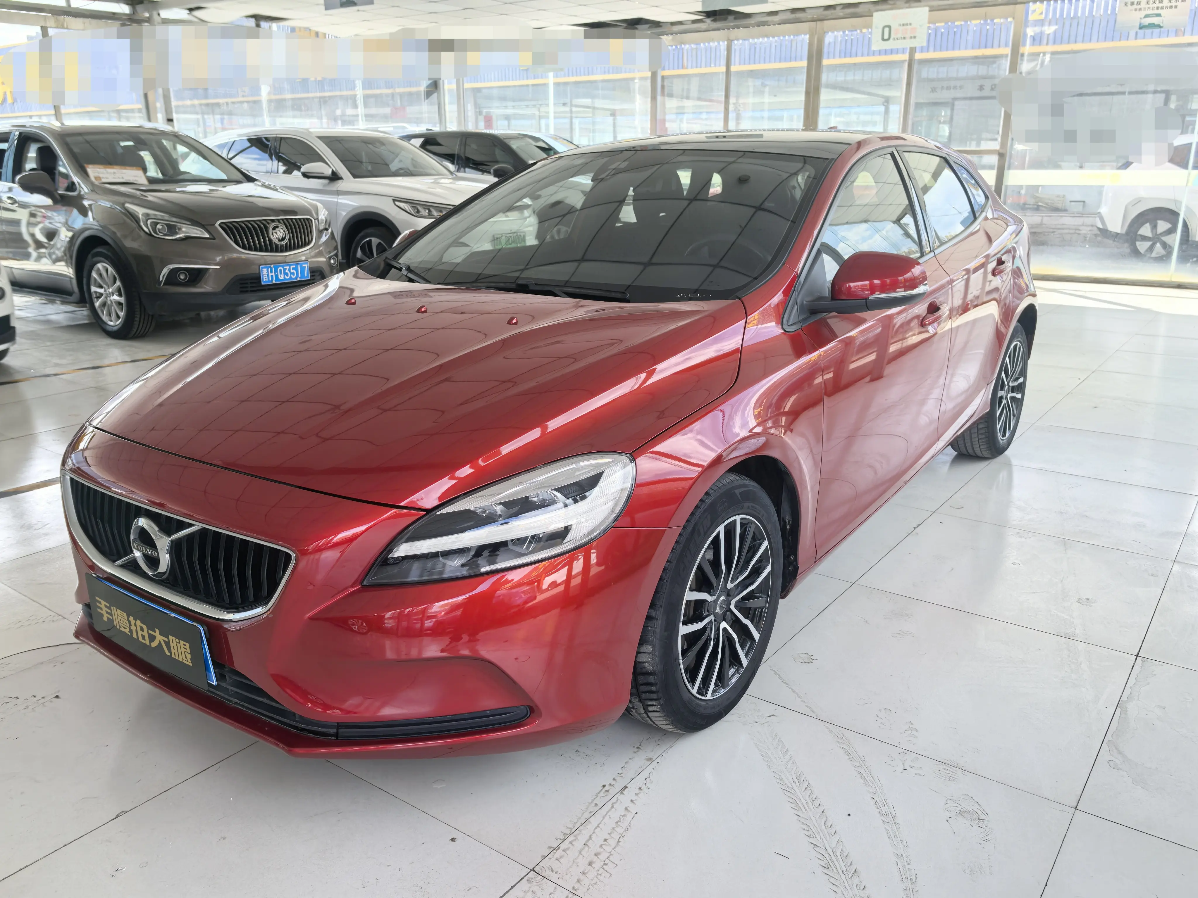 Volvo V40