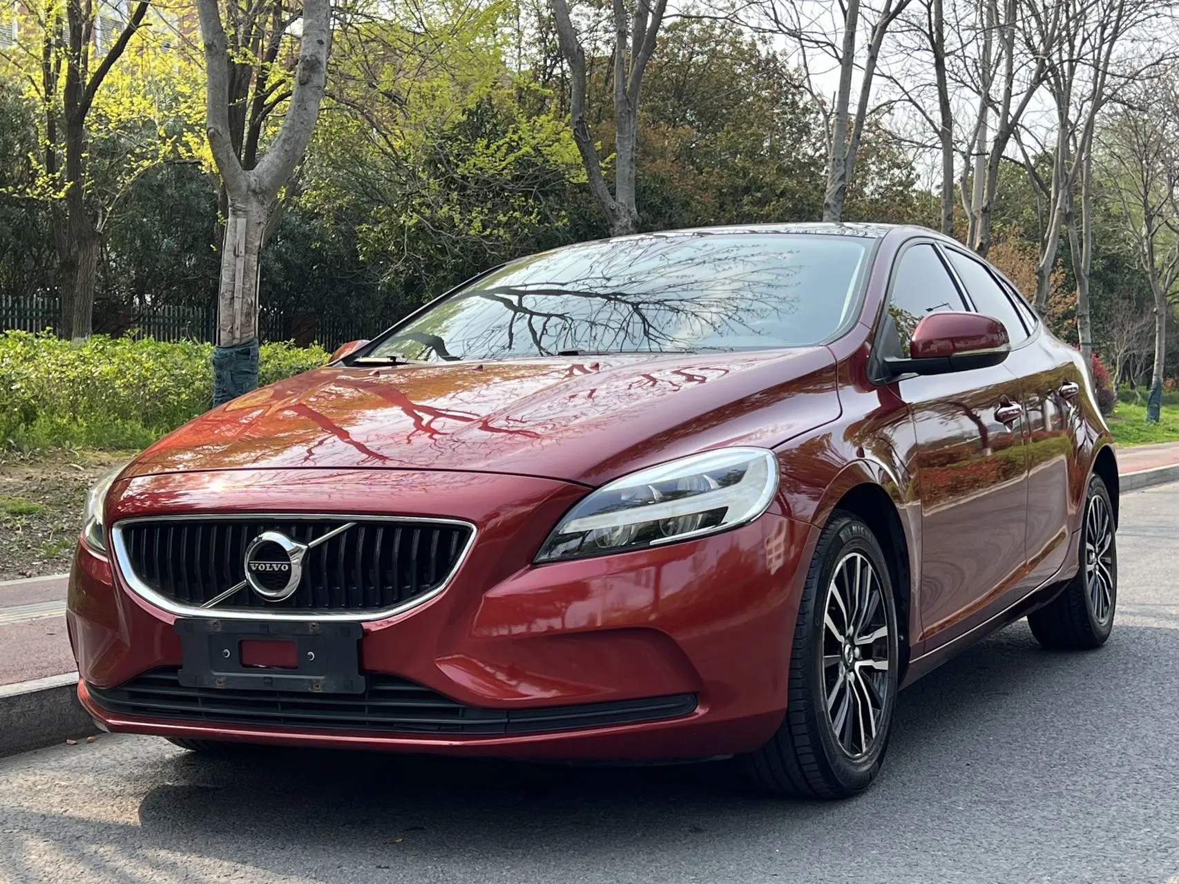 Volvo V40