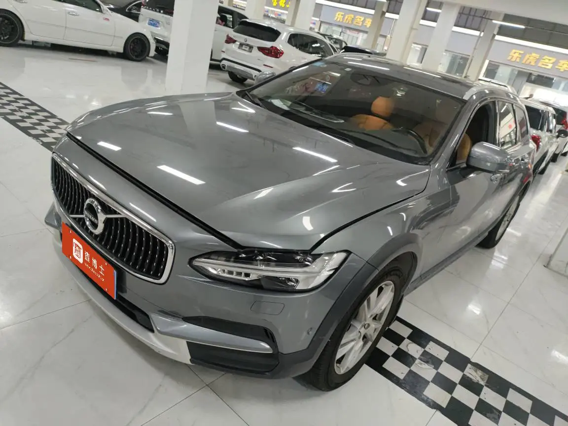 Volvo V90