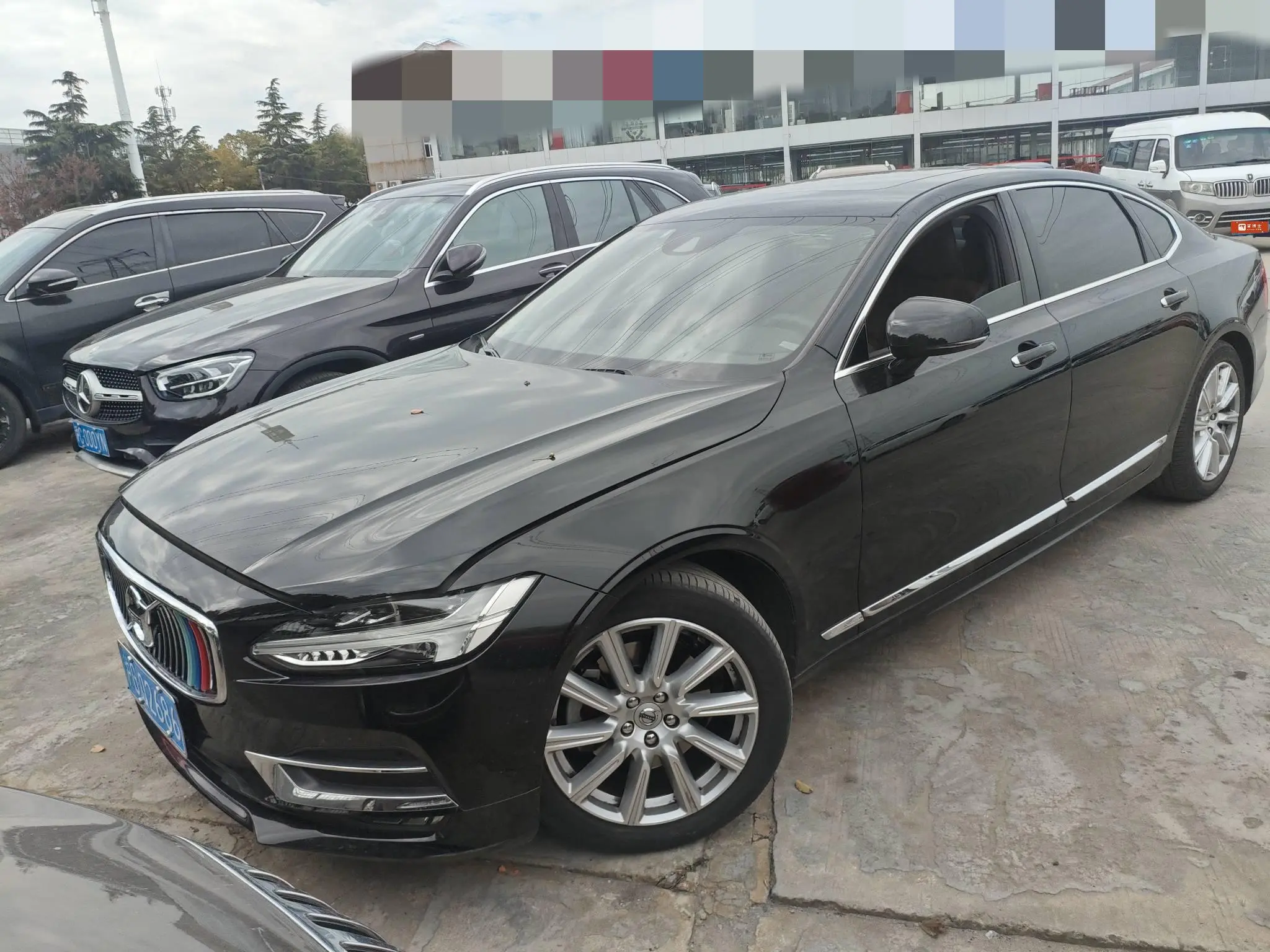 Volvo S90