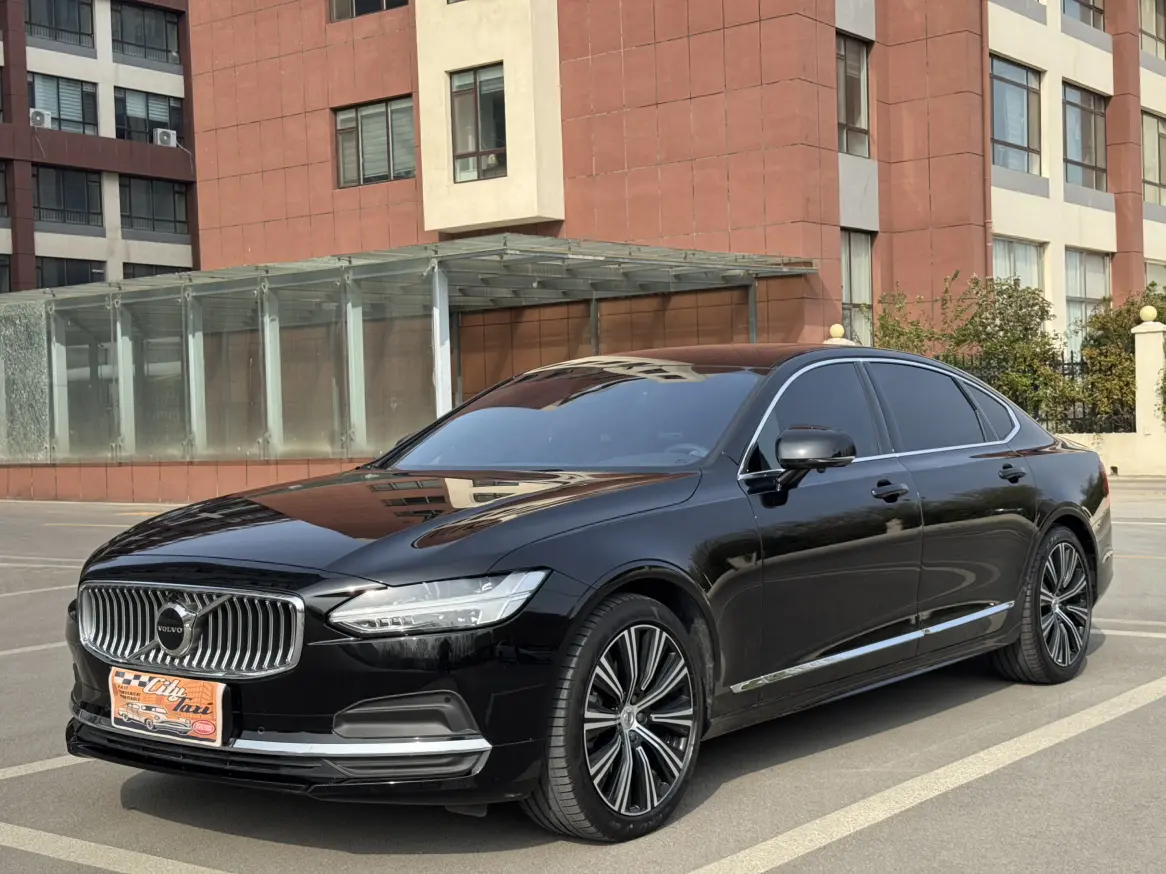 Volvo S90