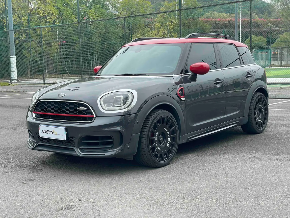 MINI JCW COUNTRYMAN