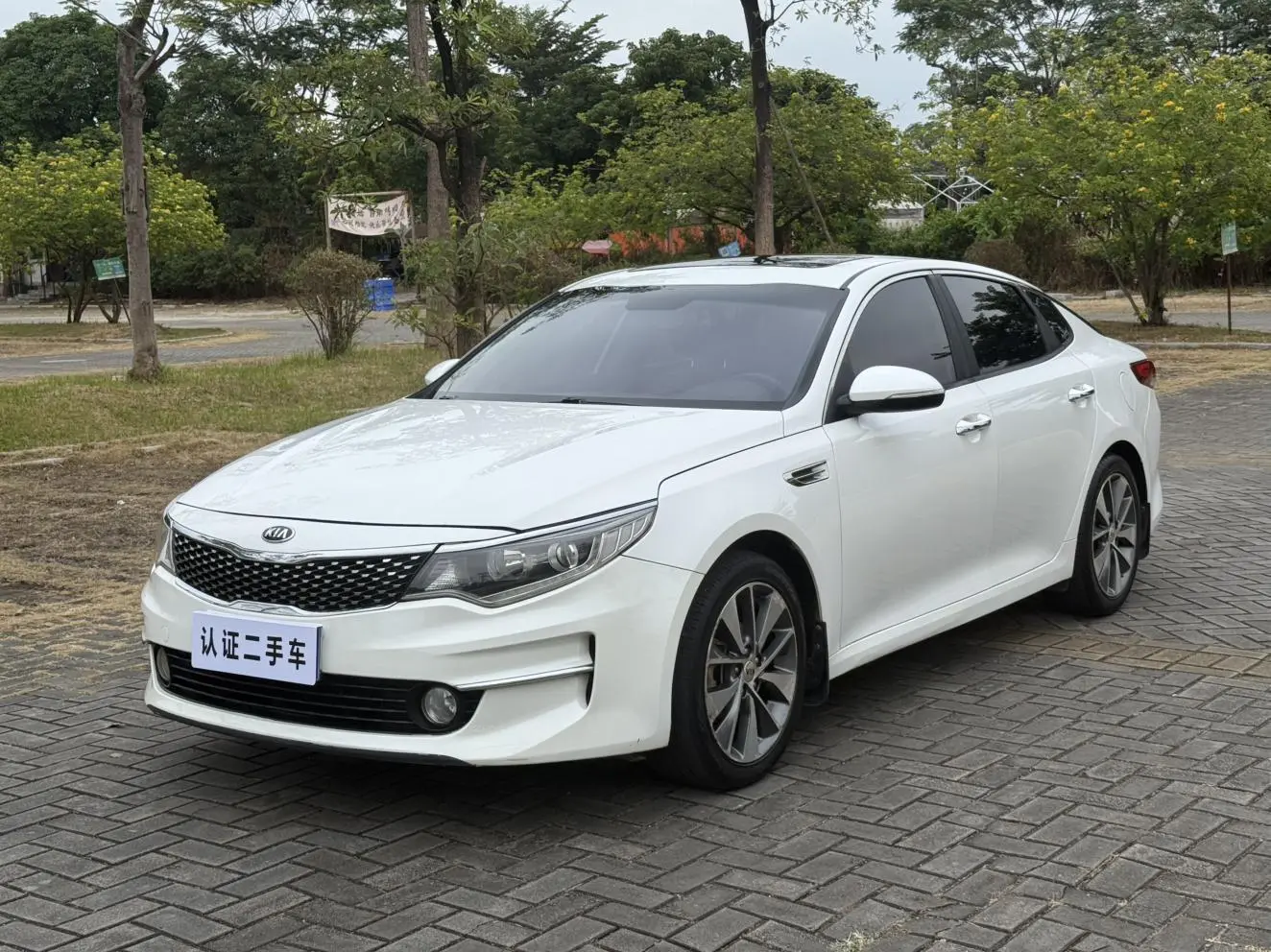 Kia K5