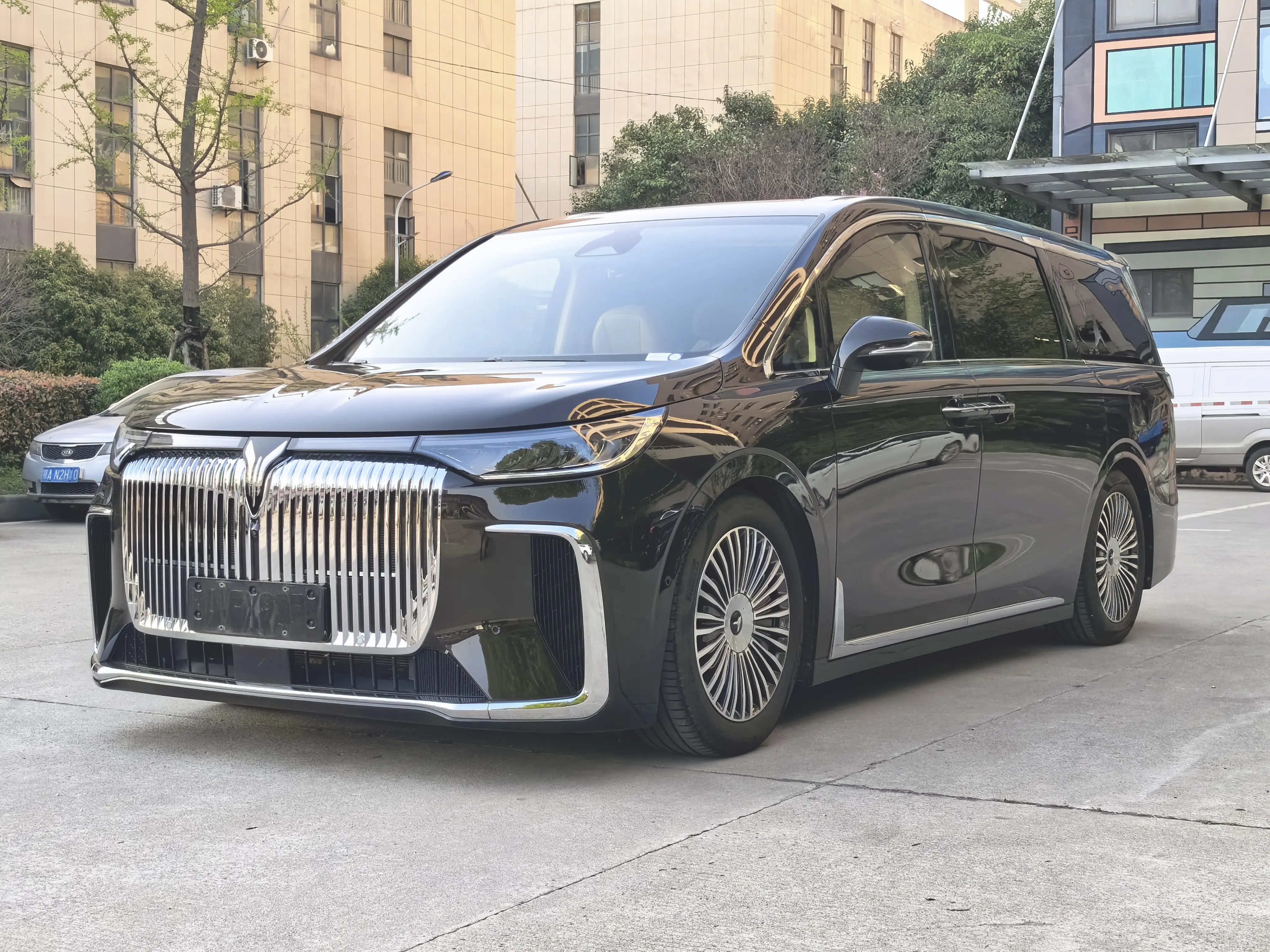 Voyah Lantu Dreamer PHEV