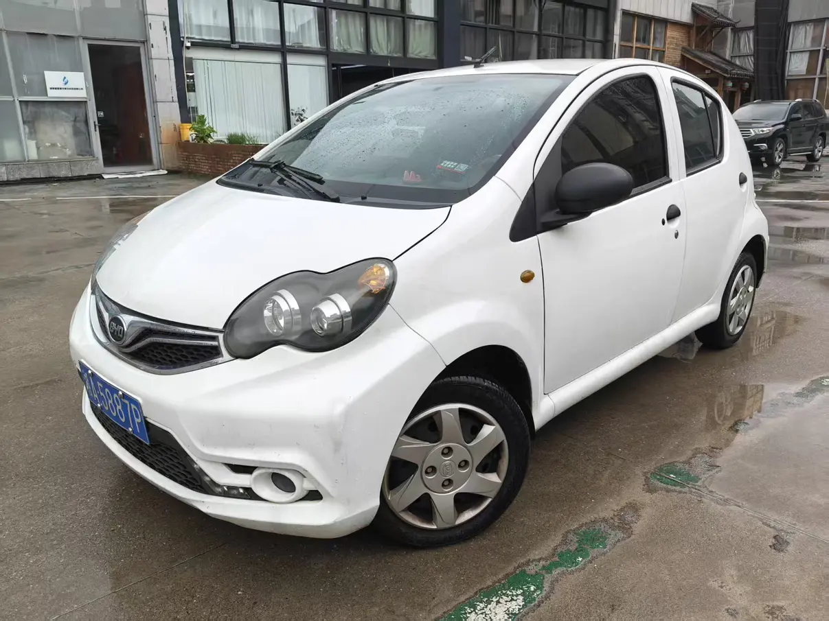 BYD F0
