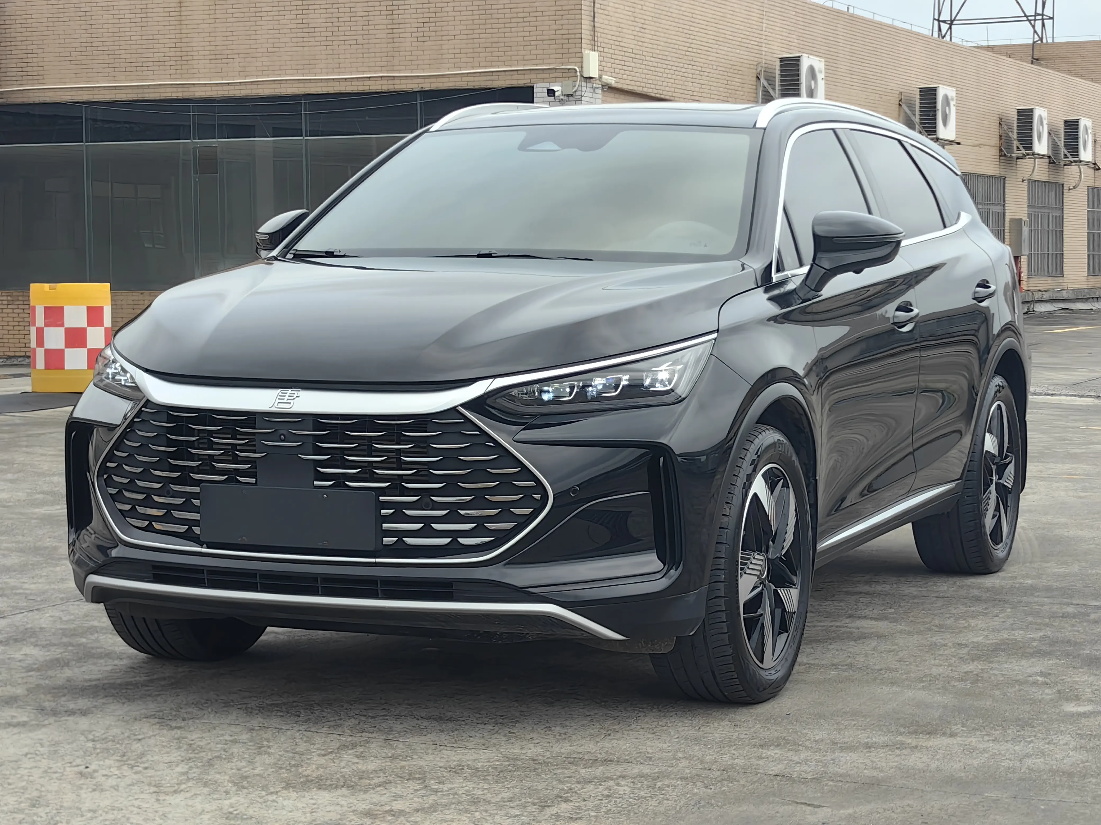 BYD Tang DM