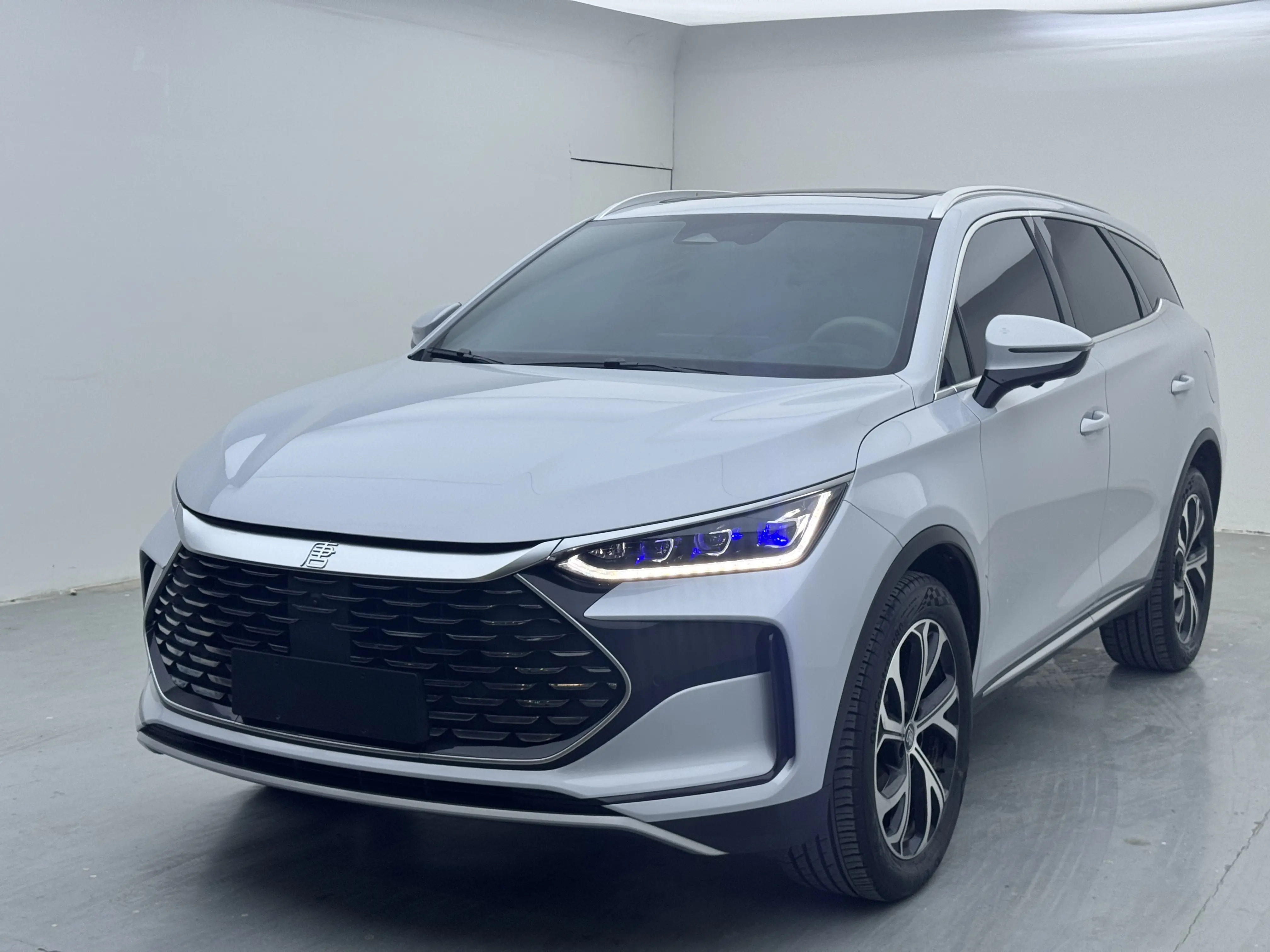 BYD Tang DM
