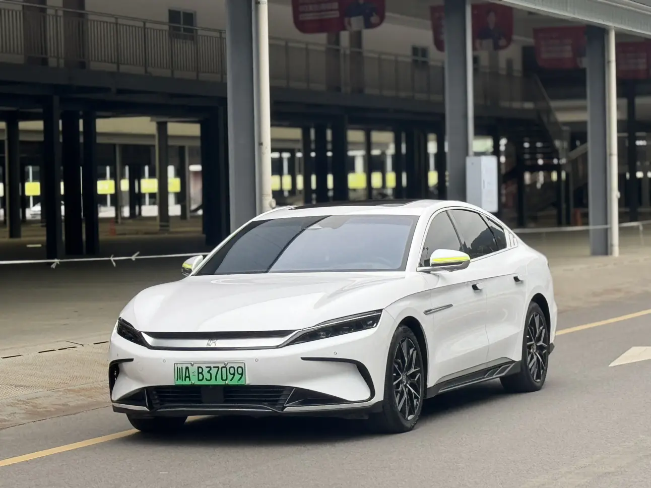 BYD Han EV