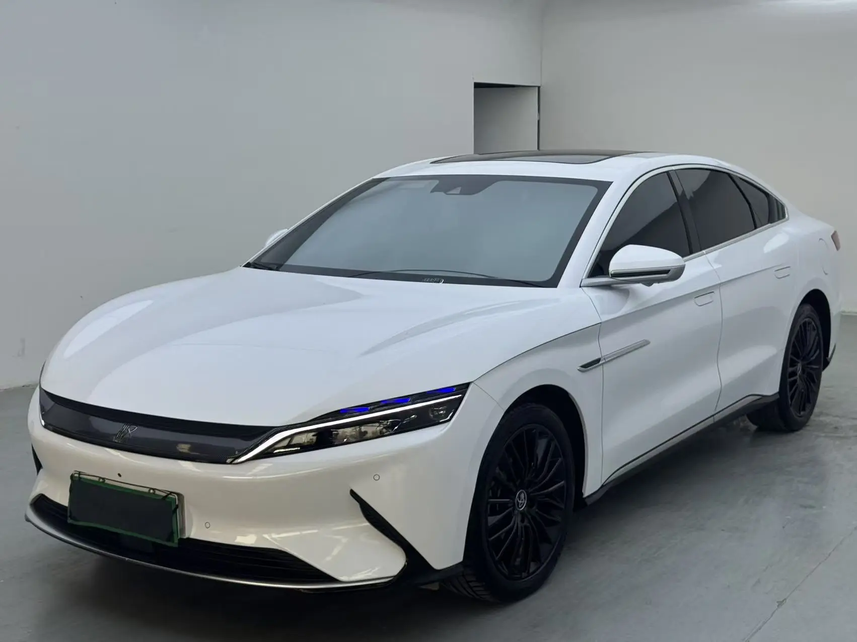 BYD Han EV