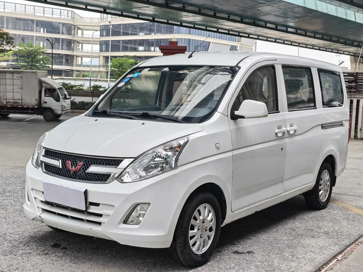 Wuling Rongguang V