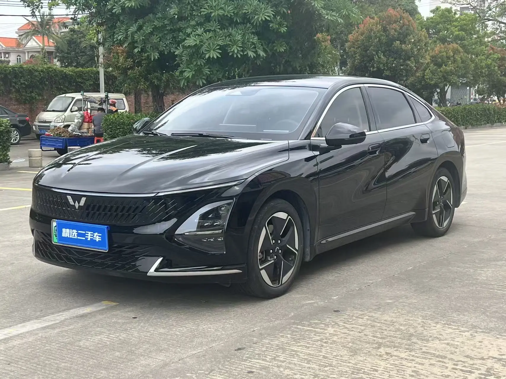 Wuling Starlight PHEV