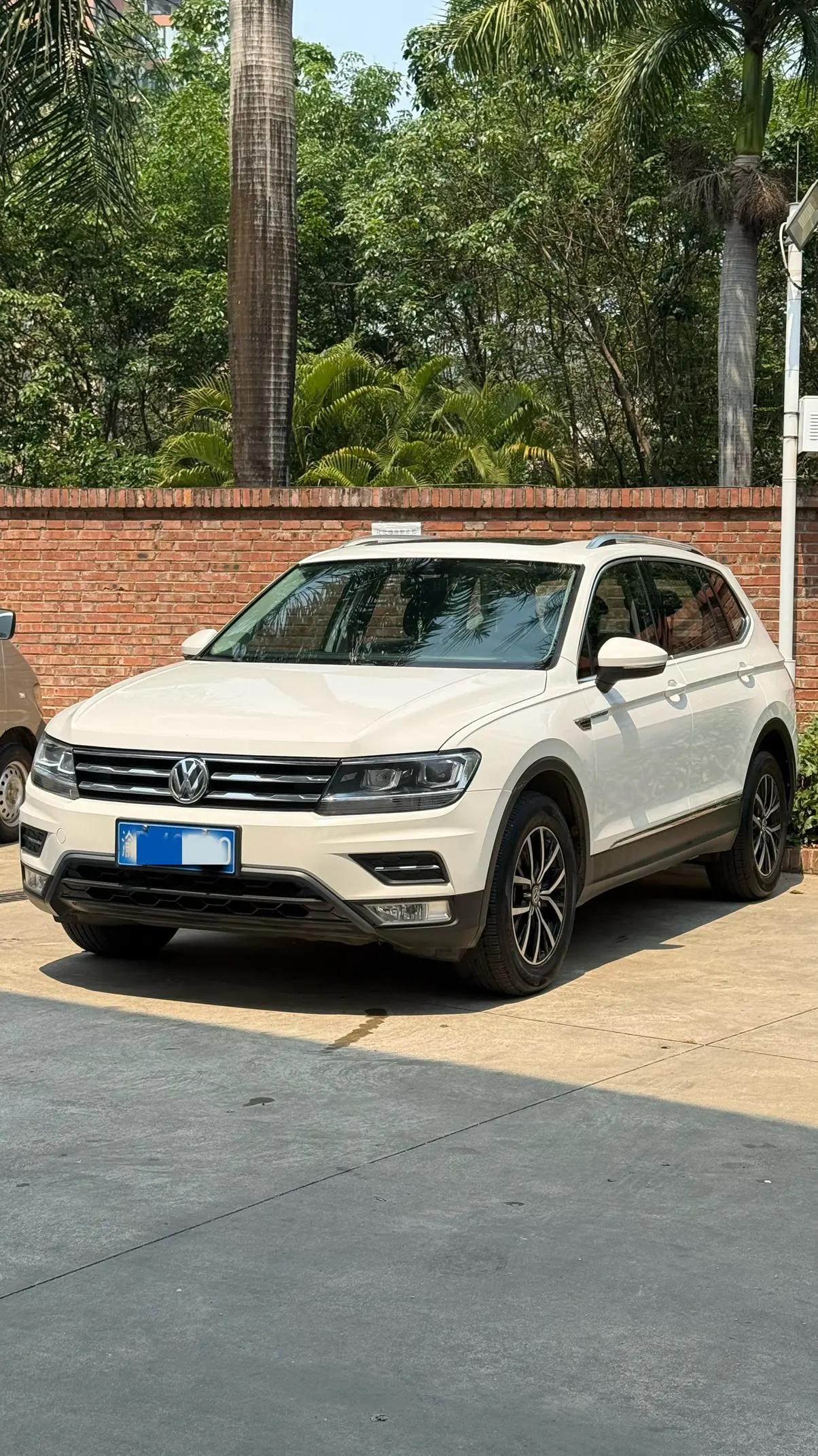 Volkswagen Tiguan L