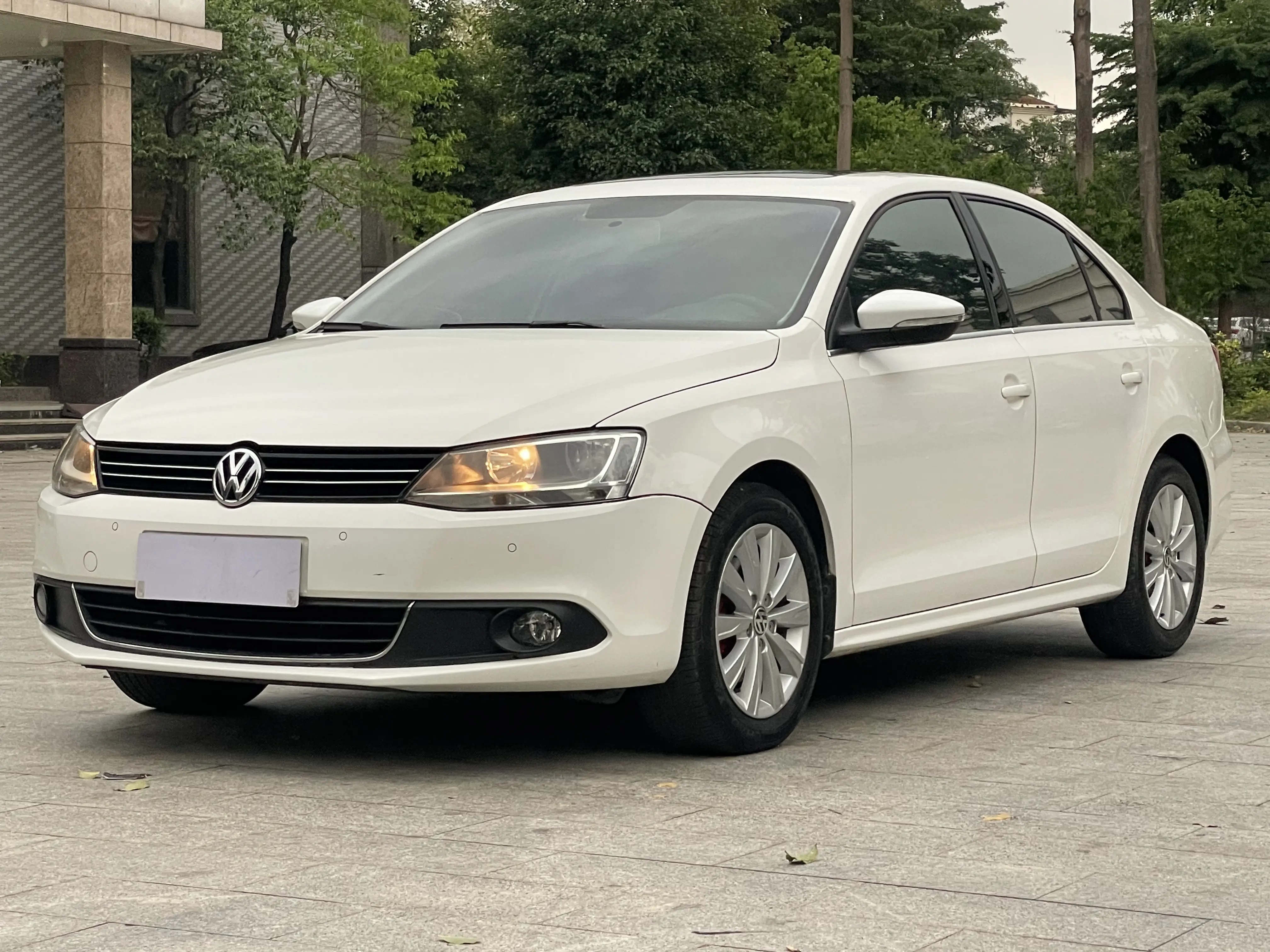 Volkswagen Sagitar