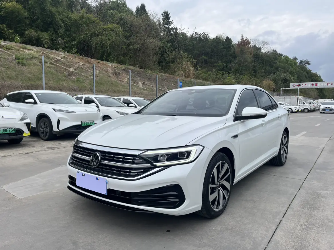 Volkswagen Sagitar