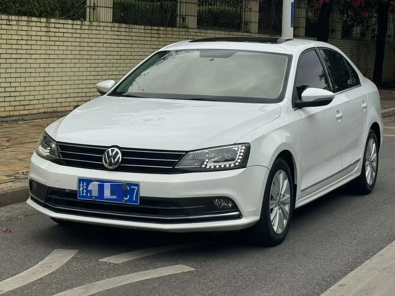 Volkswagen Sagitar