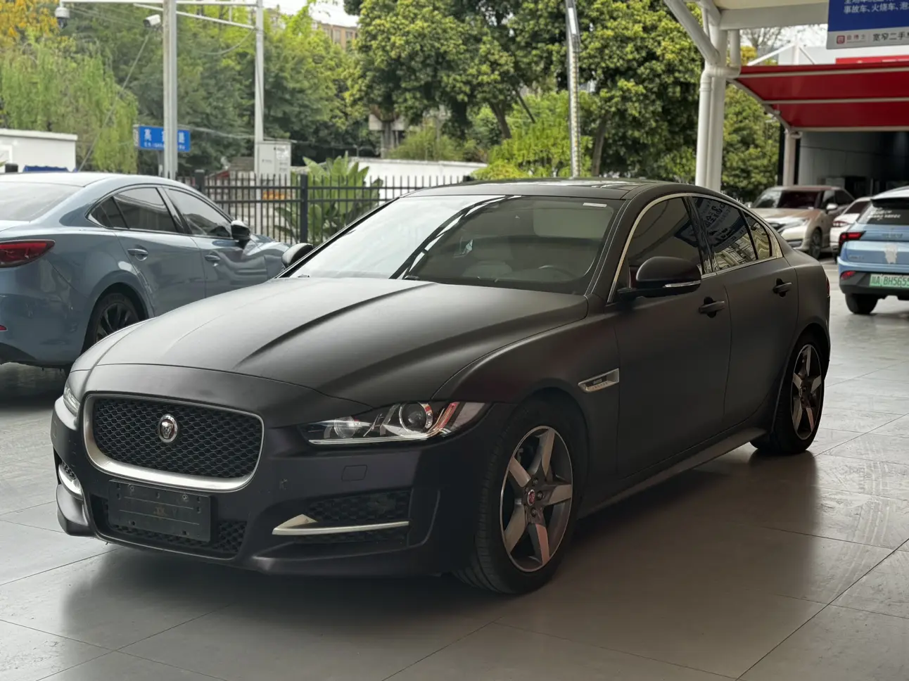 Jaguar XE