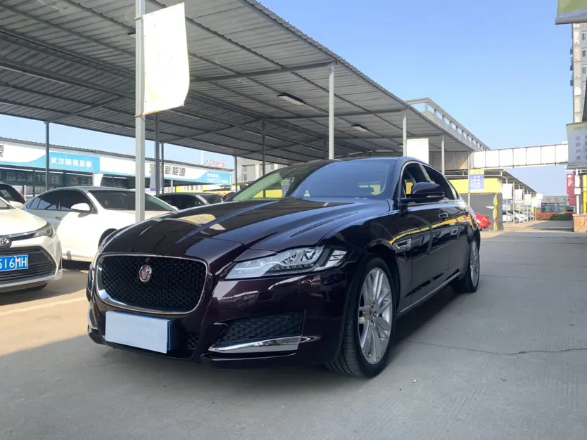 Jaguar XFL