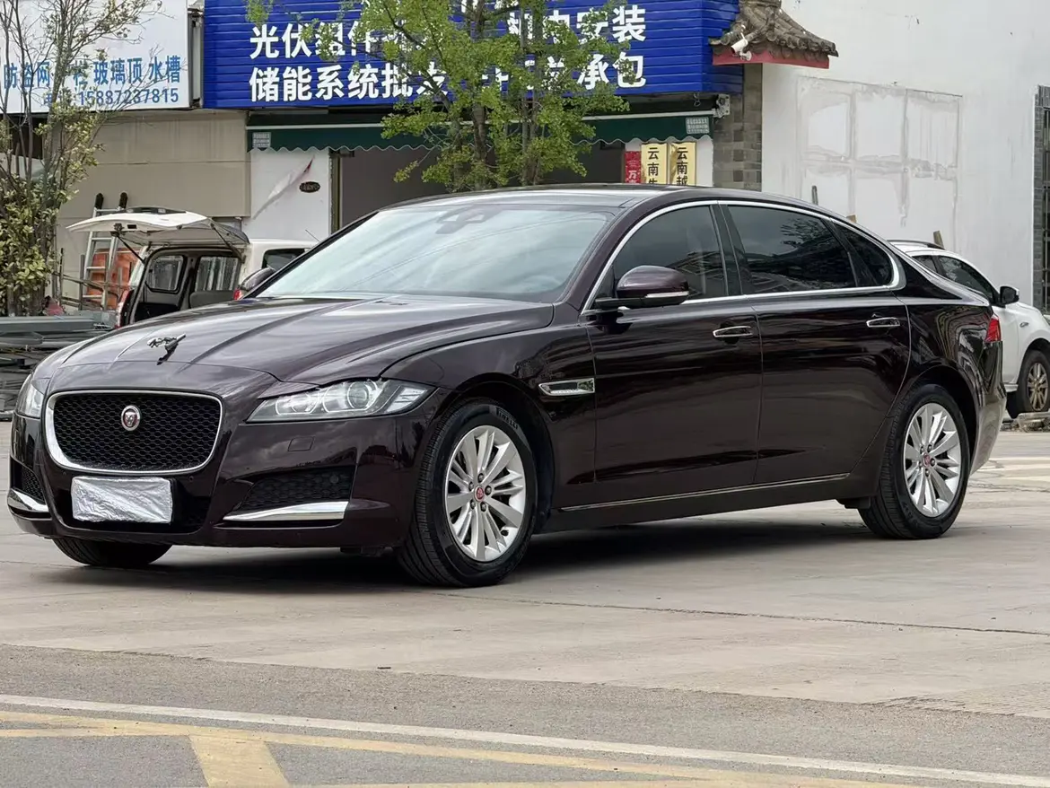 Jaguar XFL