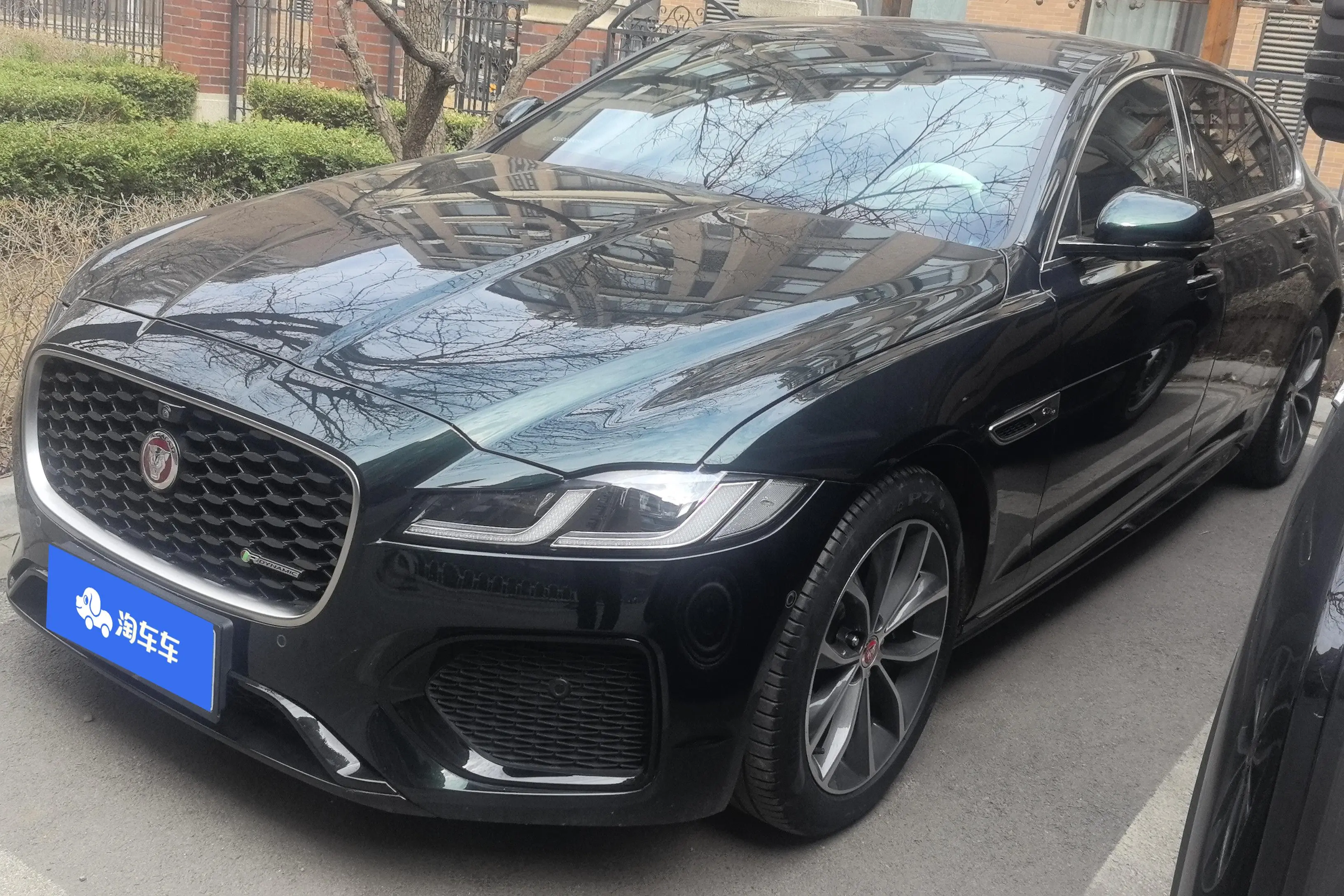 Jaguar XFL