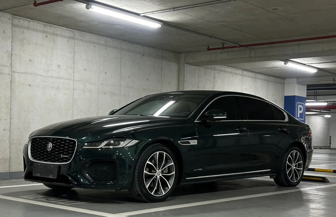 Jaguar XFL