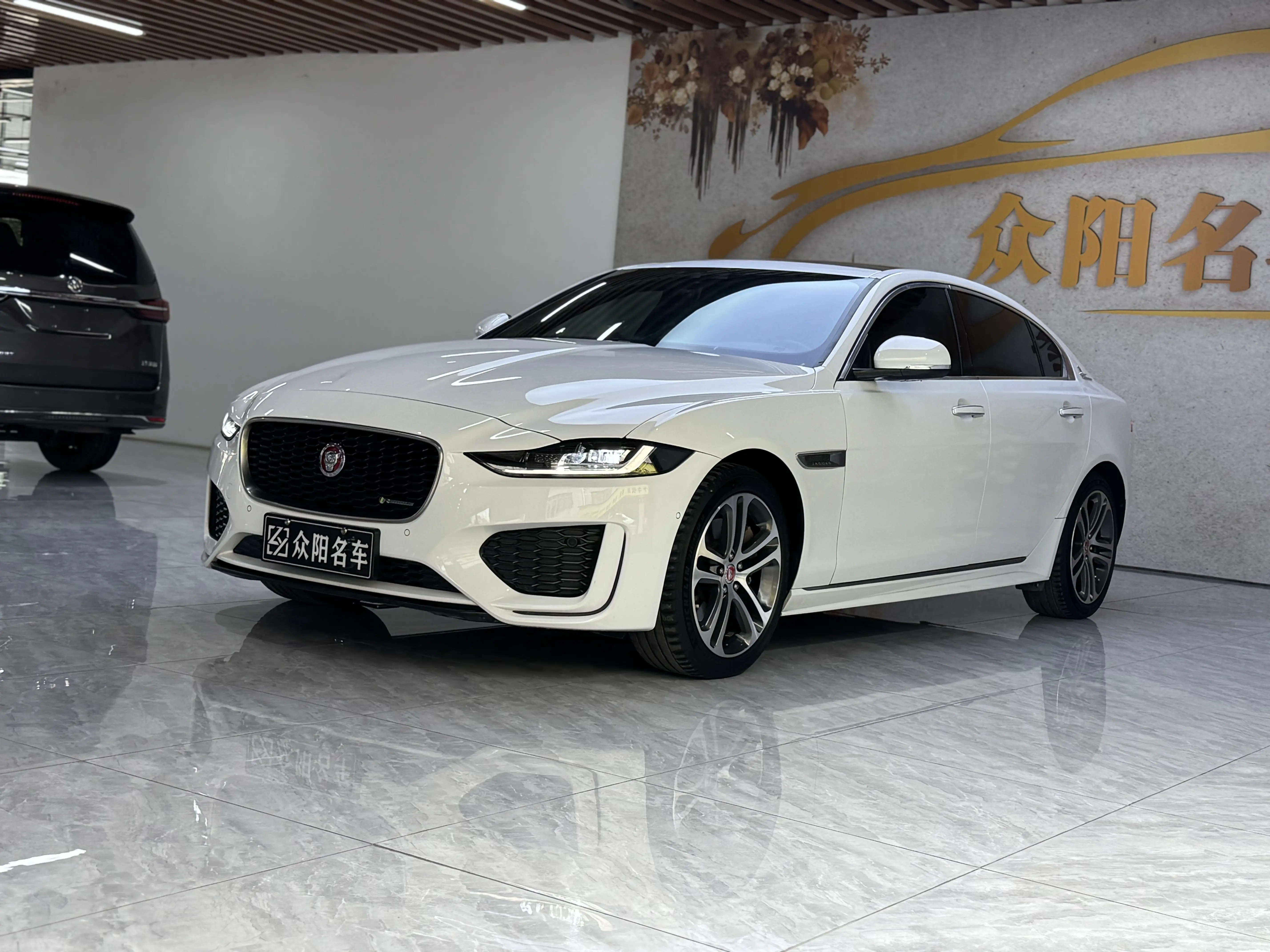 Jaguar XEL
