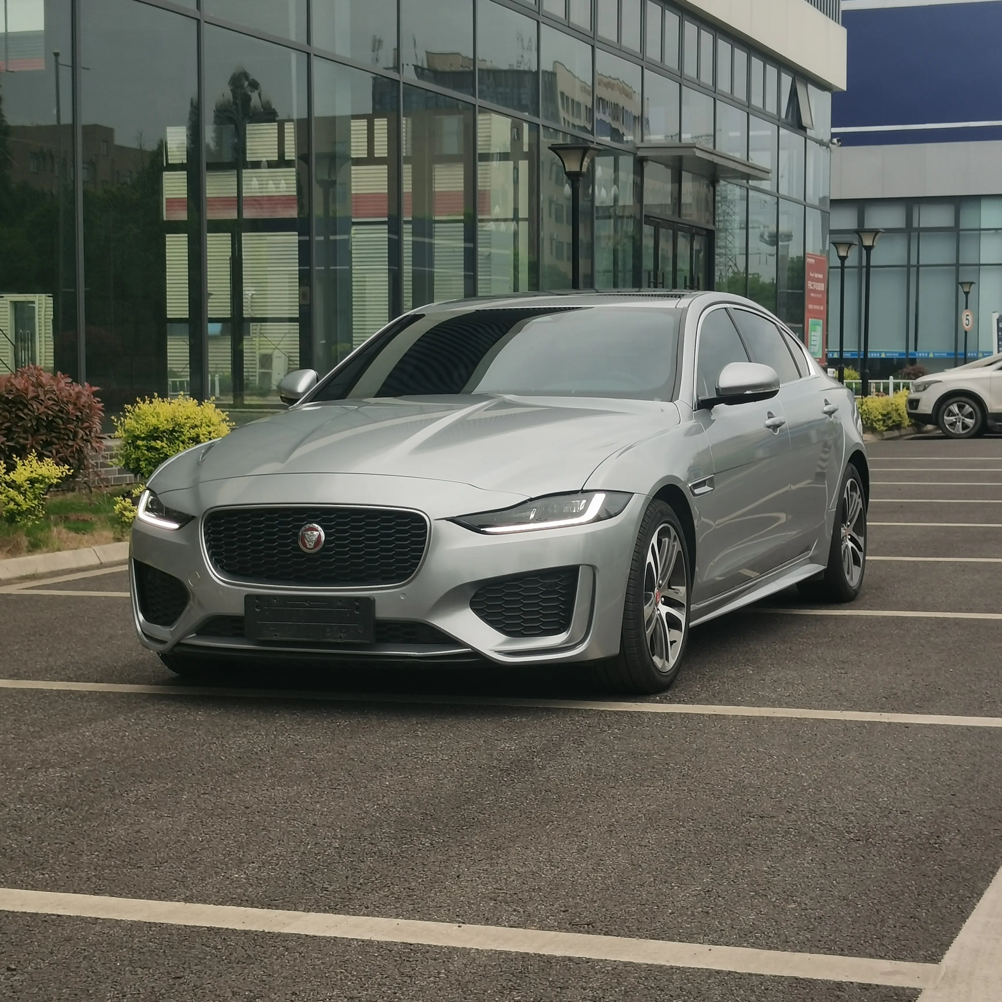 Jaguar XEL
