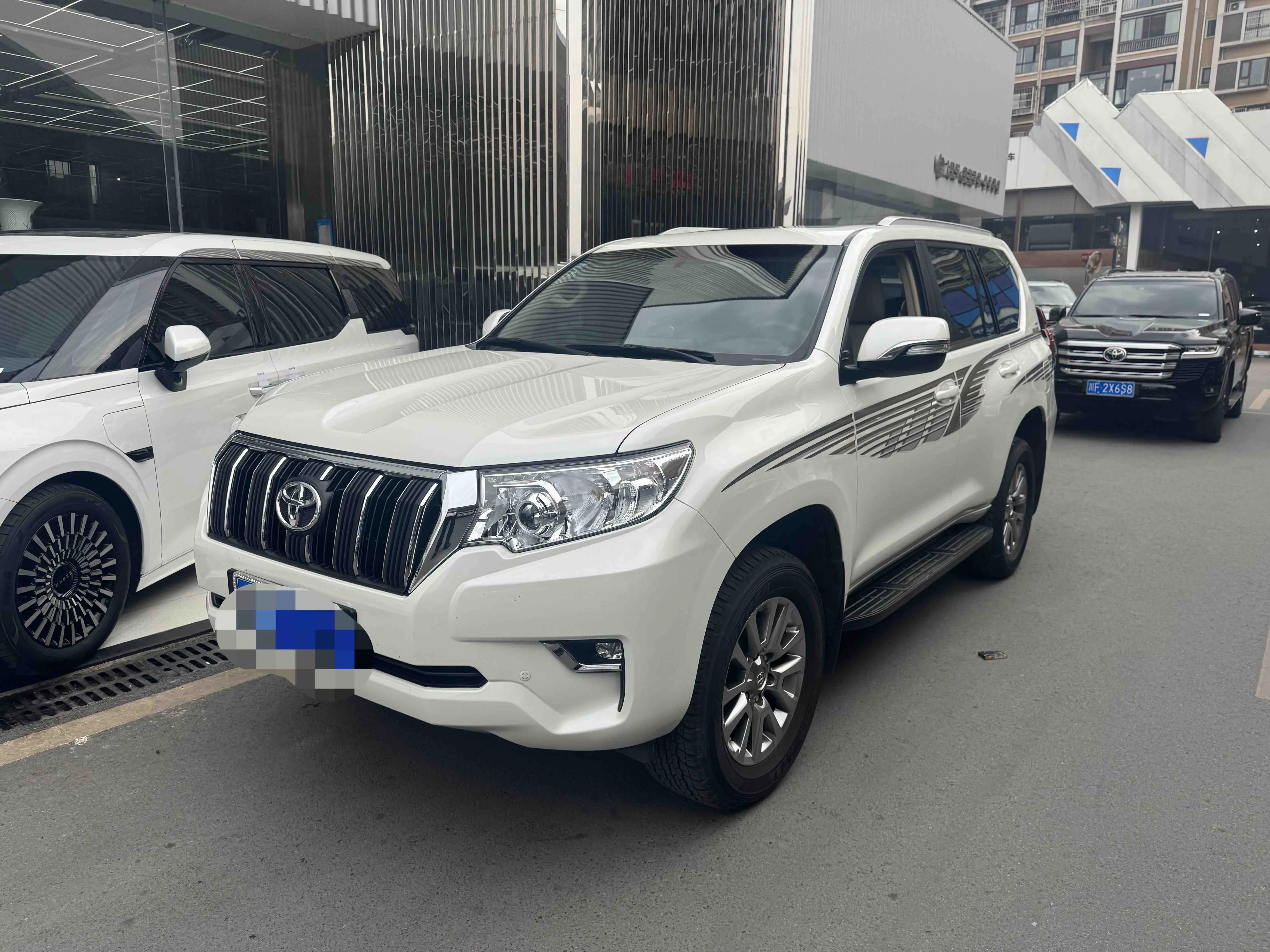 Toyota Prado