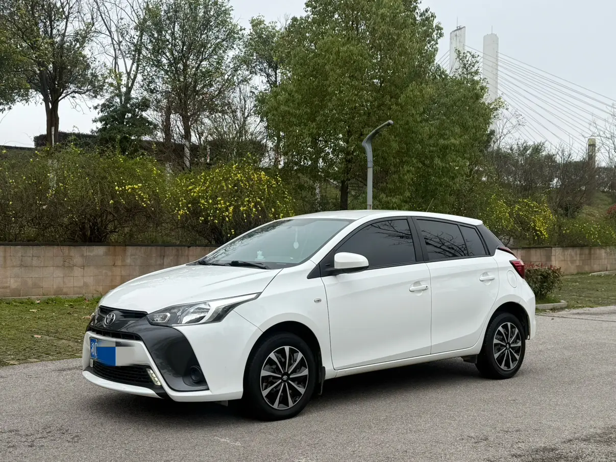 Toyota YARiS L Enjoy