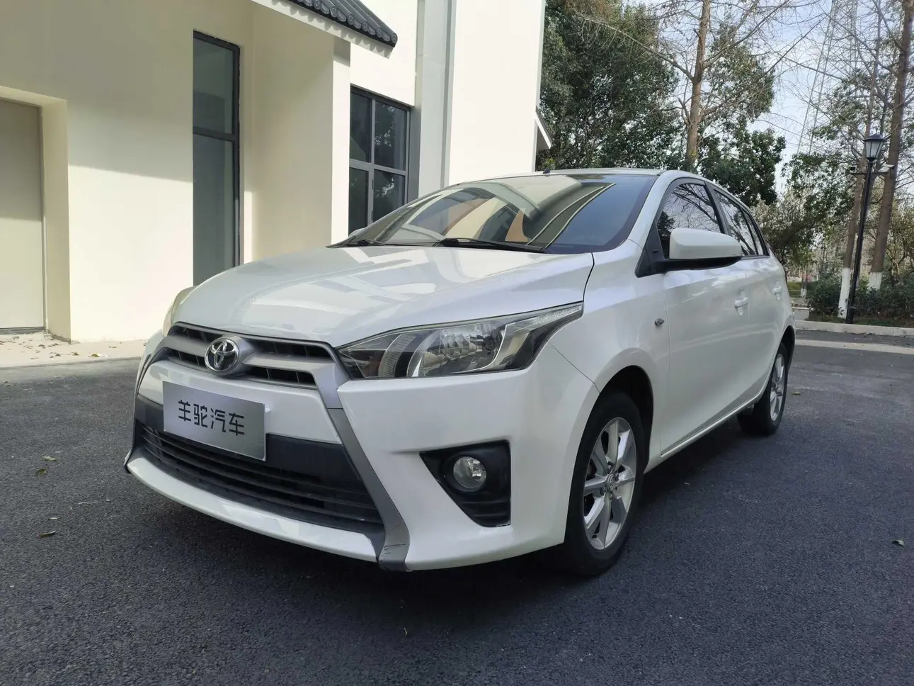 Toyota Yaris L