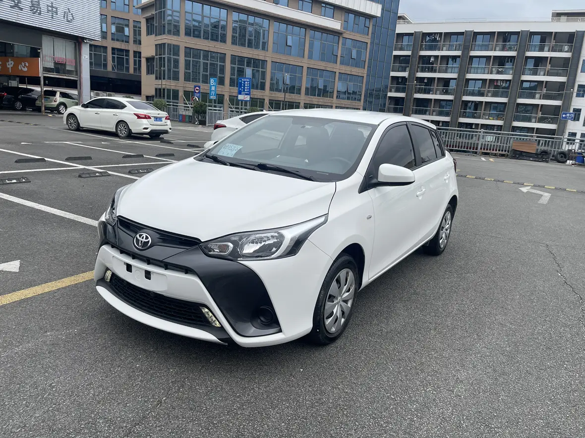 Toyota Yaris L