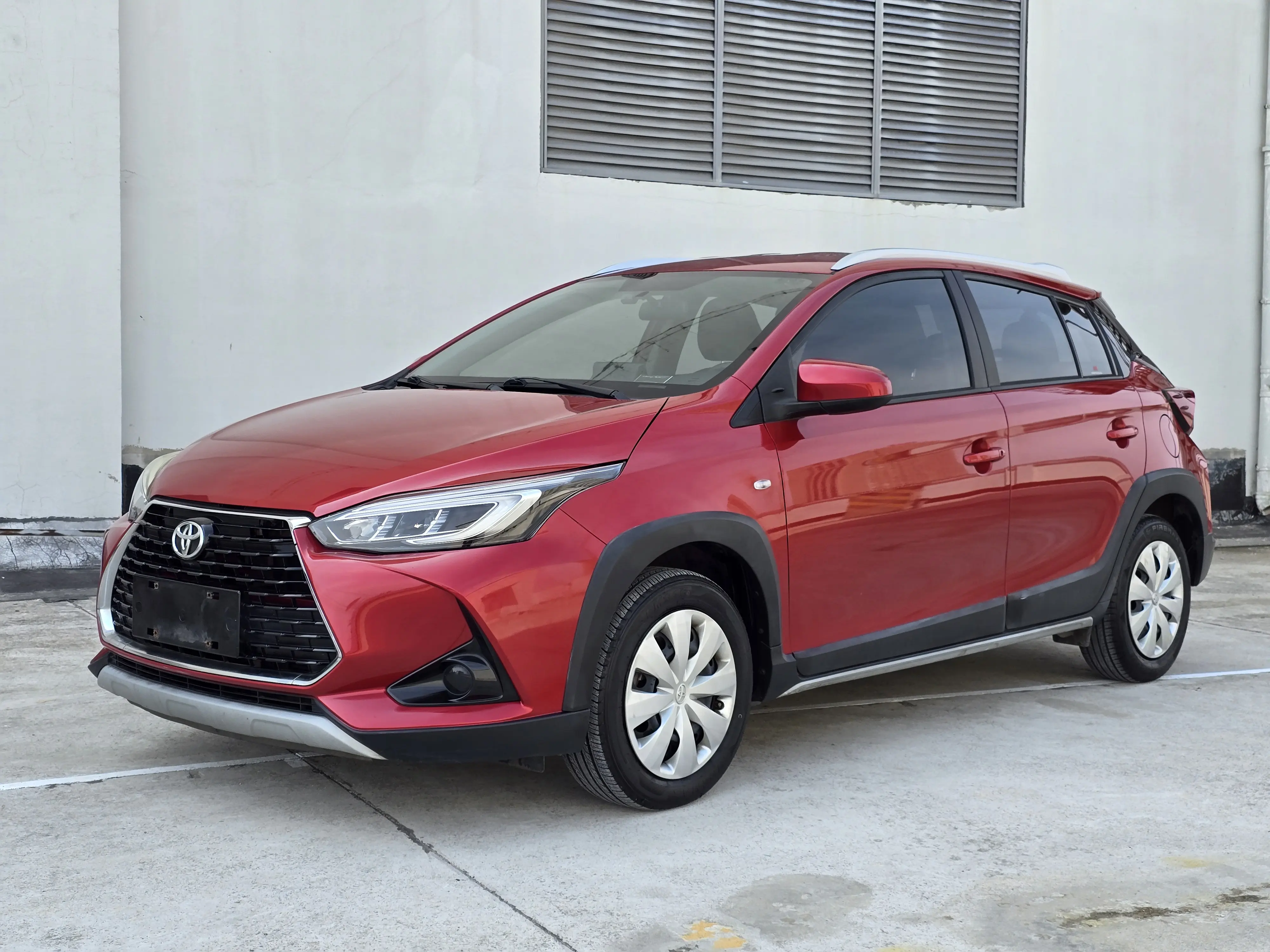 Toyota Yaris L