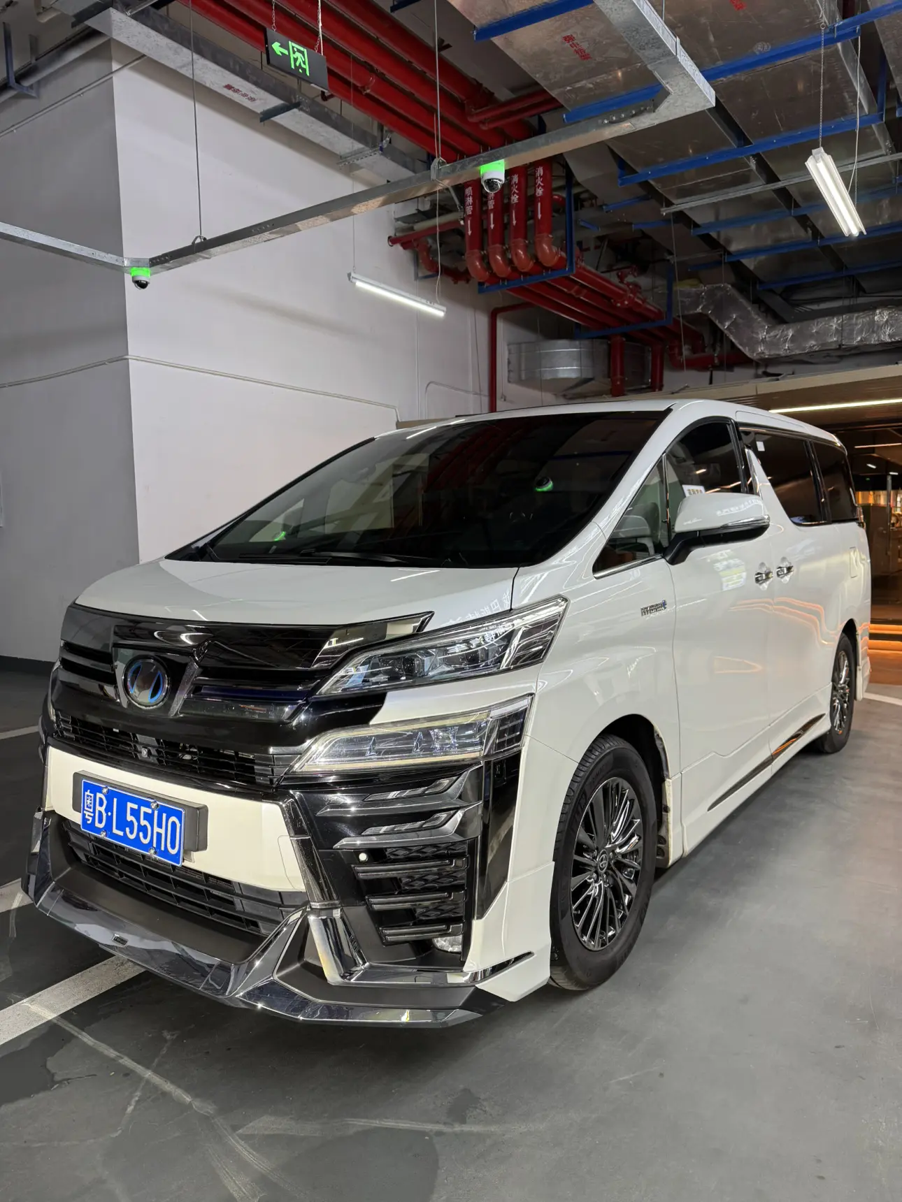 Toyota Crown Wellfire