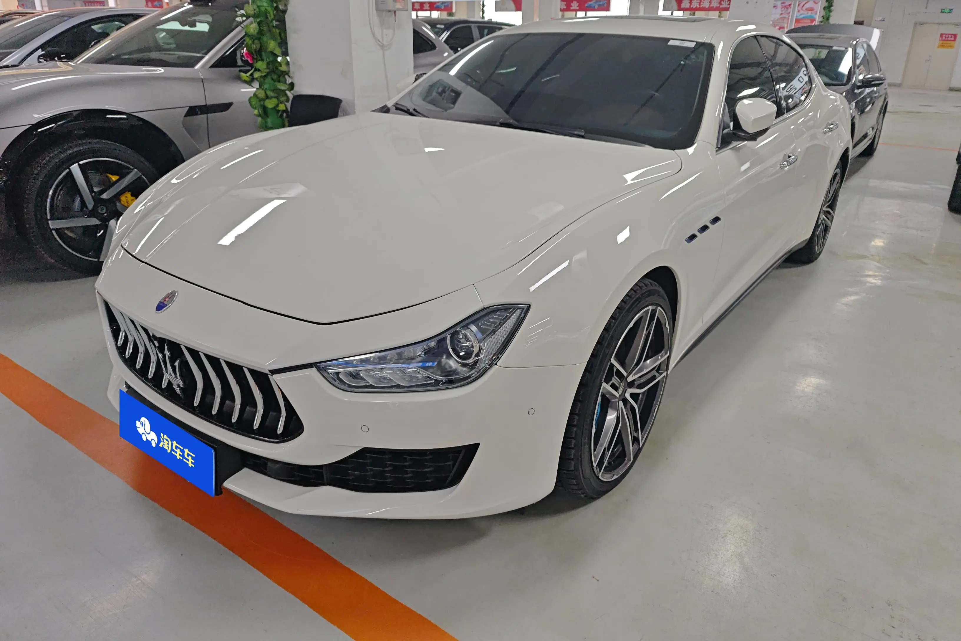 Maserati Ghibli