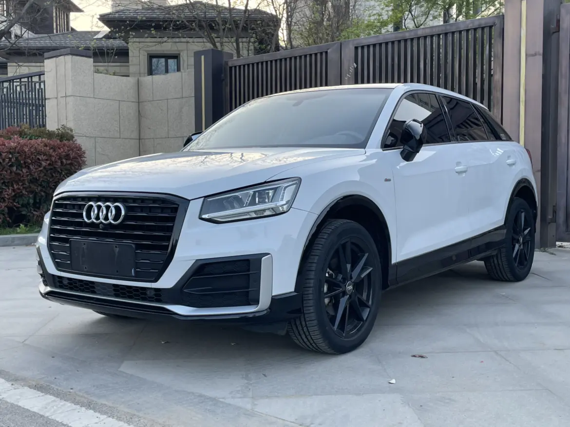Audi Q2L