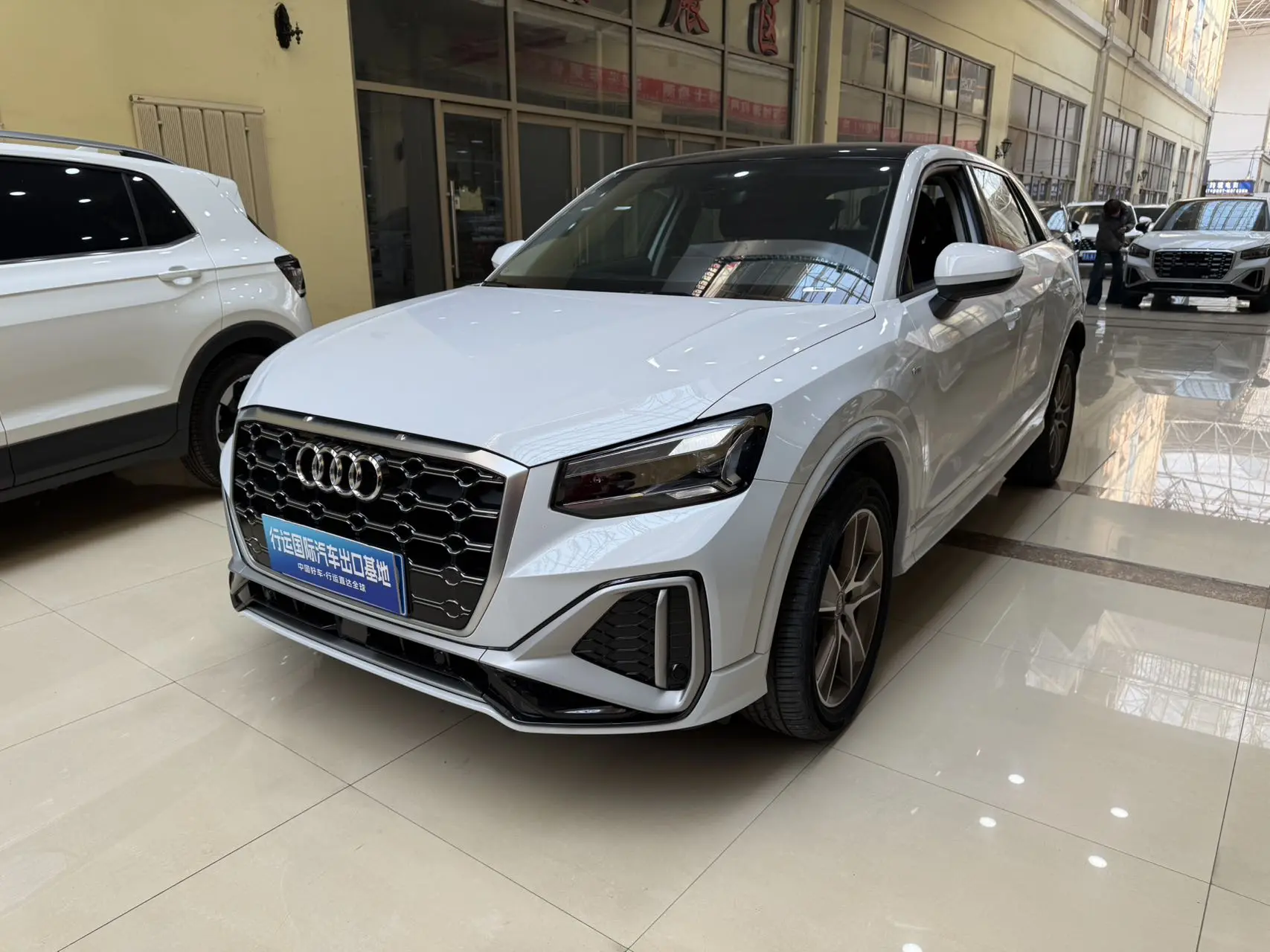 Audi Q2L