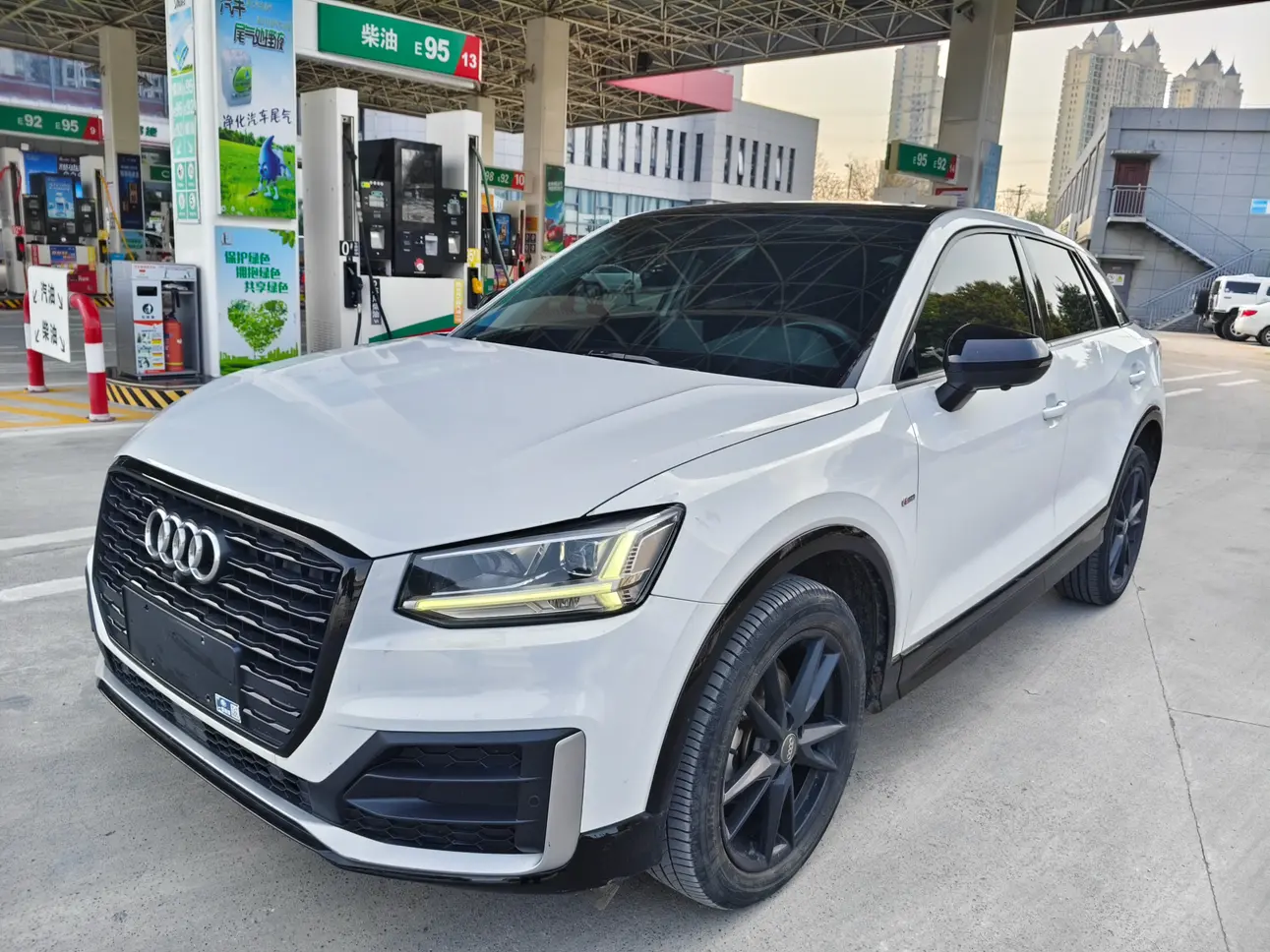 Audi Q2L