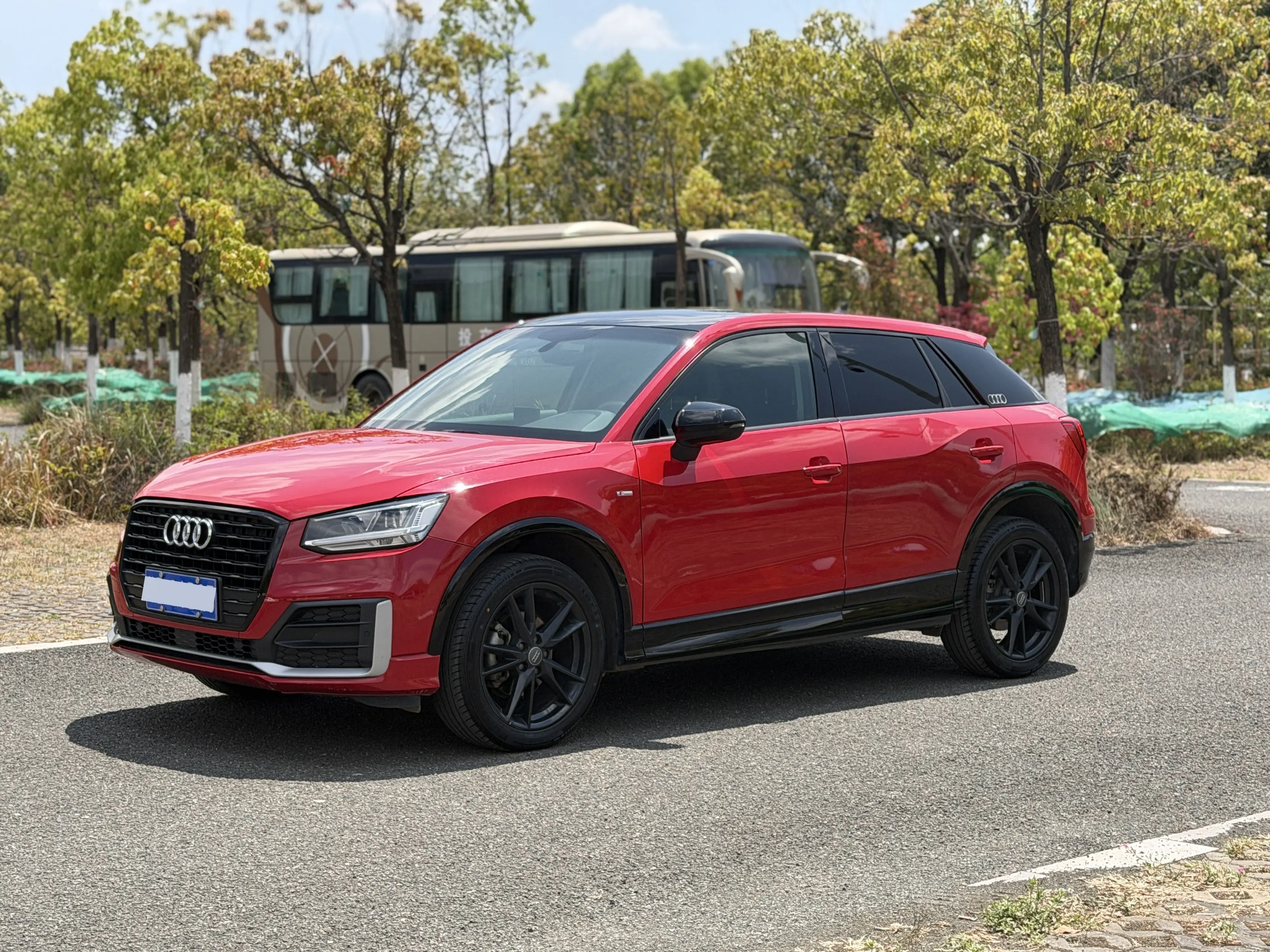 Audi Q2L