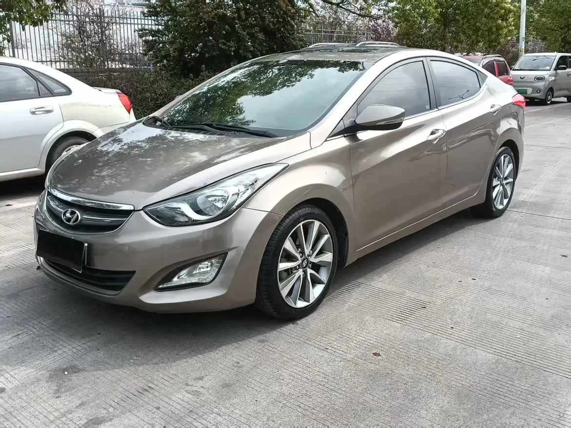 Hyundai Elantra