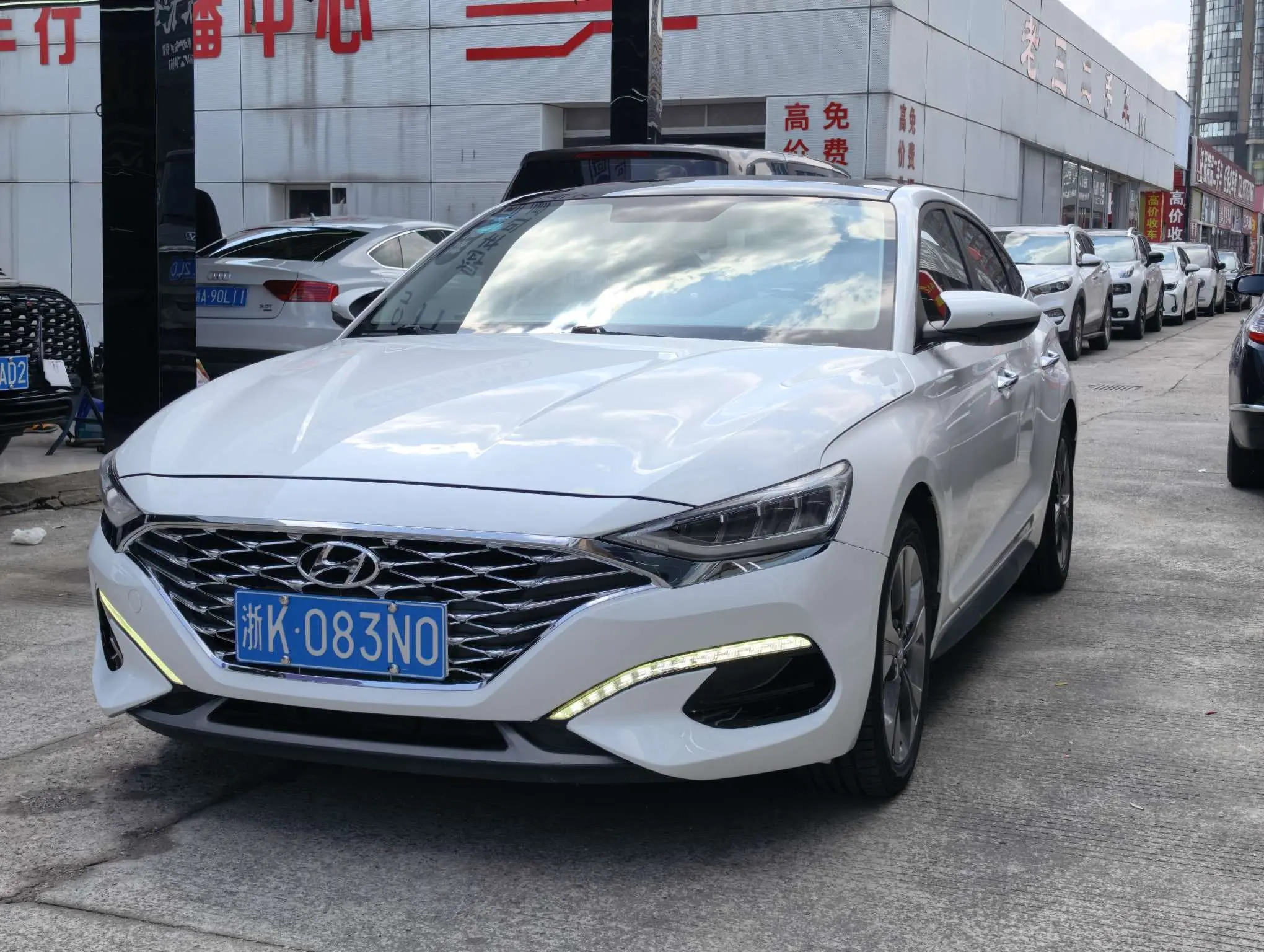 Hyundai Lafesta