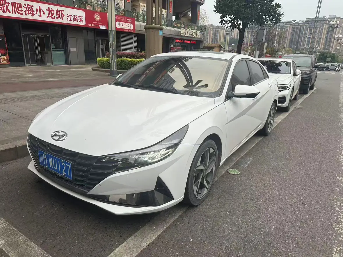 Hyundai Elantra