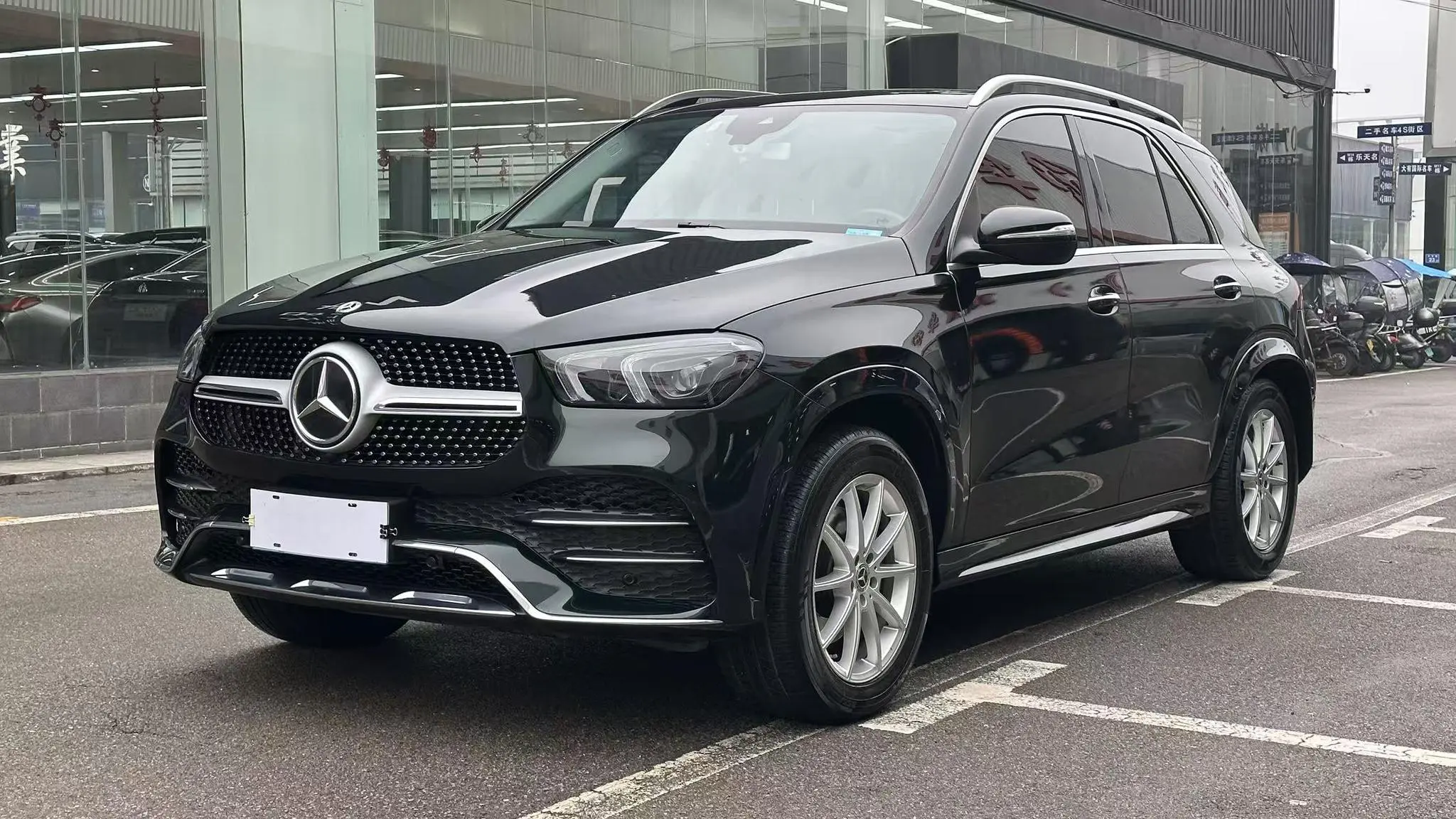 Mercedes-Benz GLE (Imported)