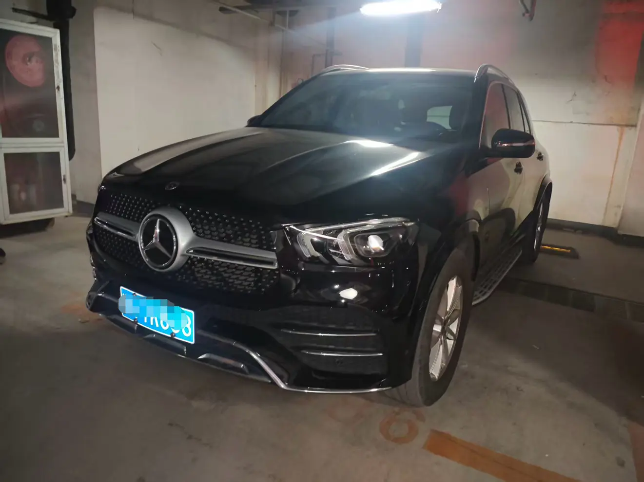Mercedes-Benz GLE (Imported)