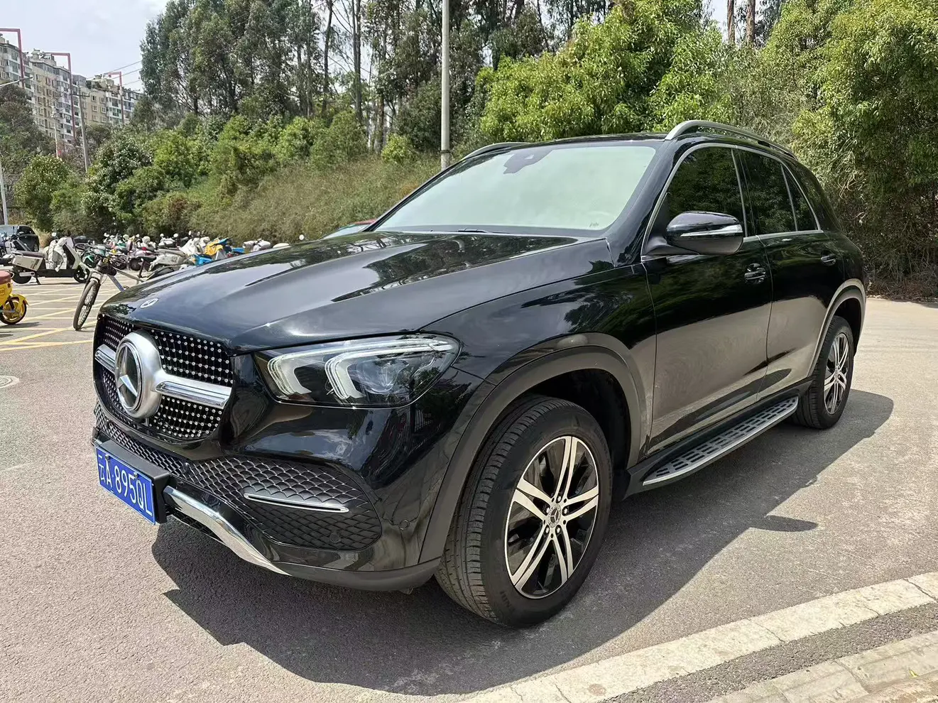 Mercedes-Benz GLE (Imported)