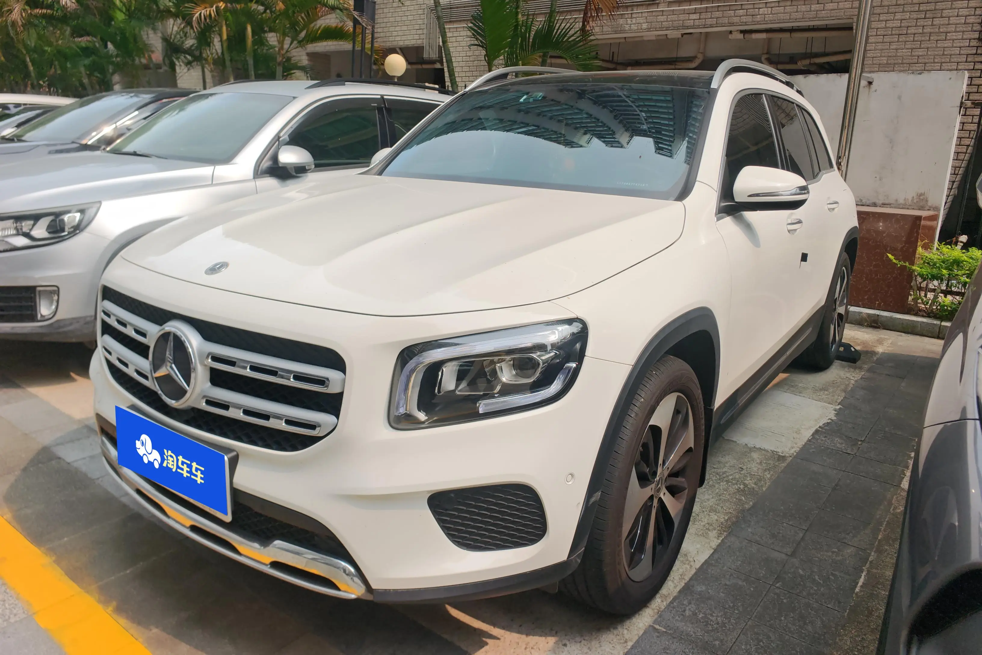Mercedes-Benz GLB