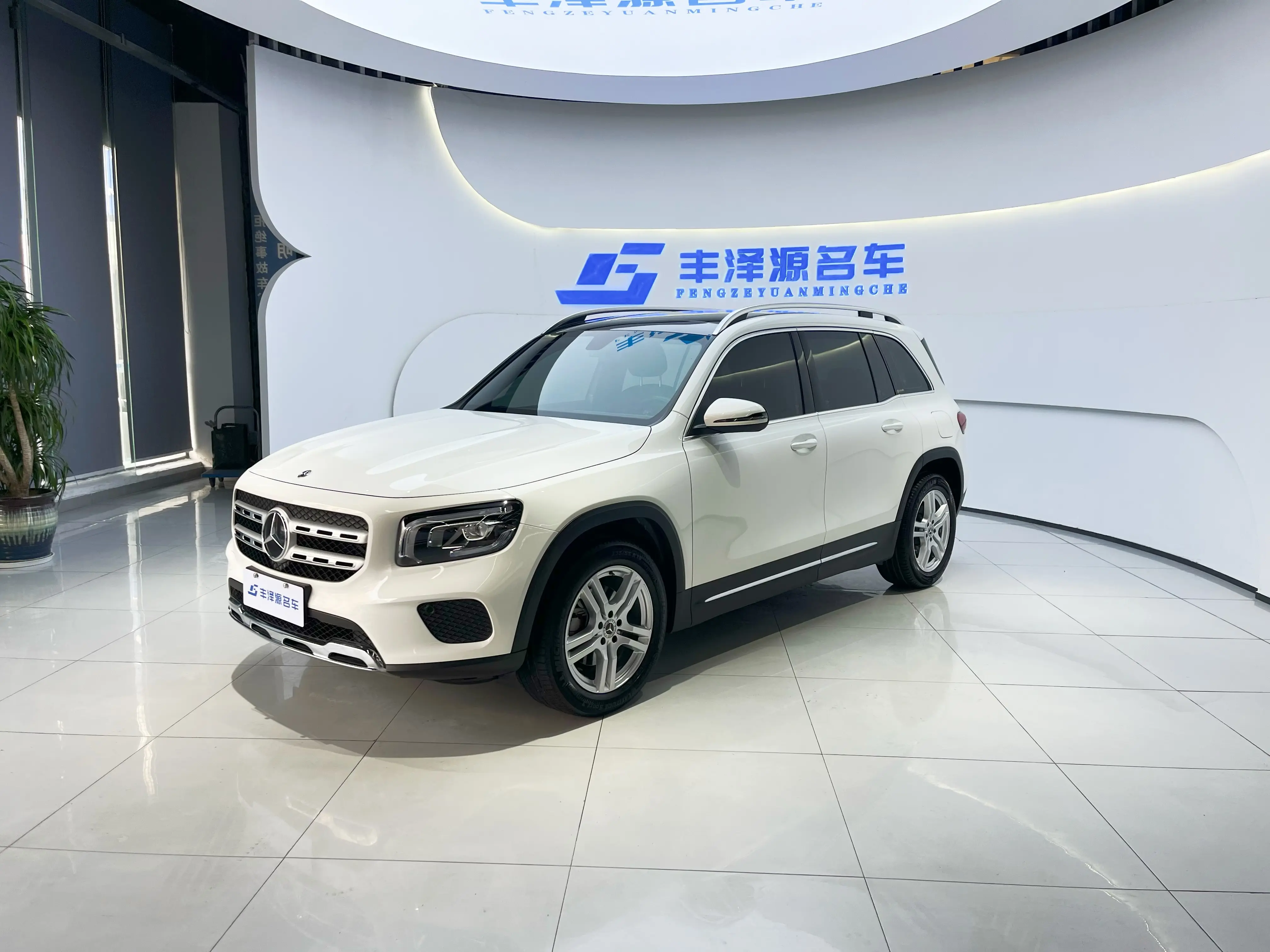 Mercedes-Benz GLB