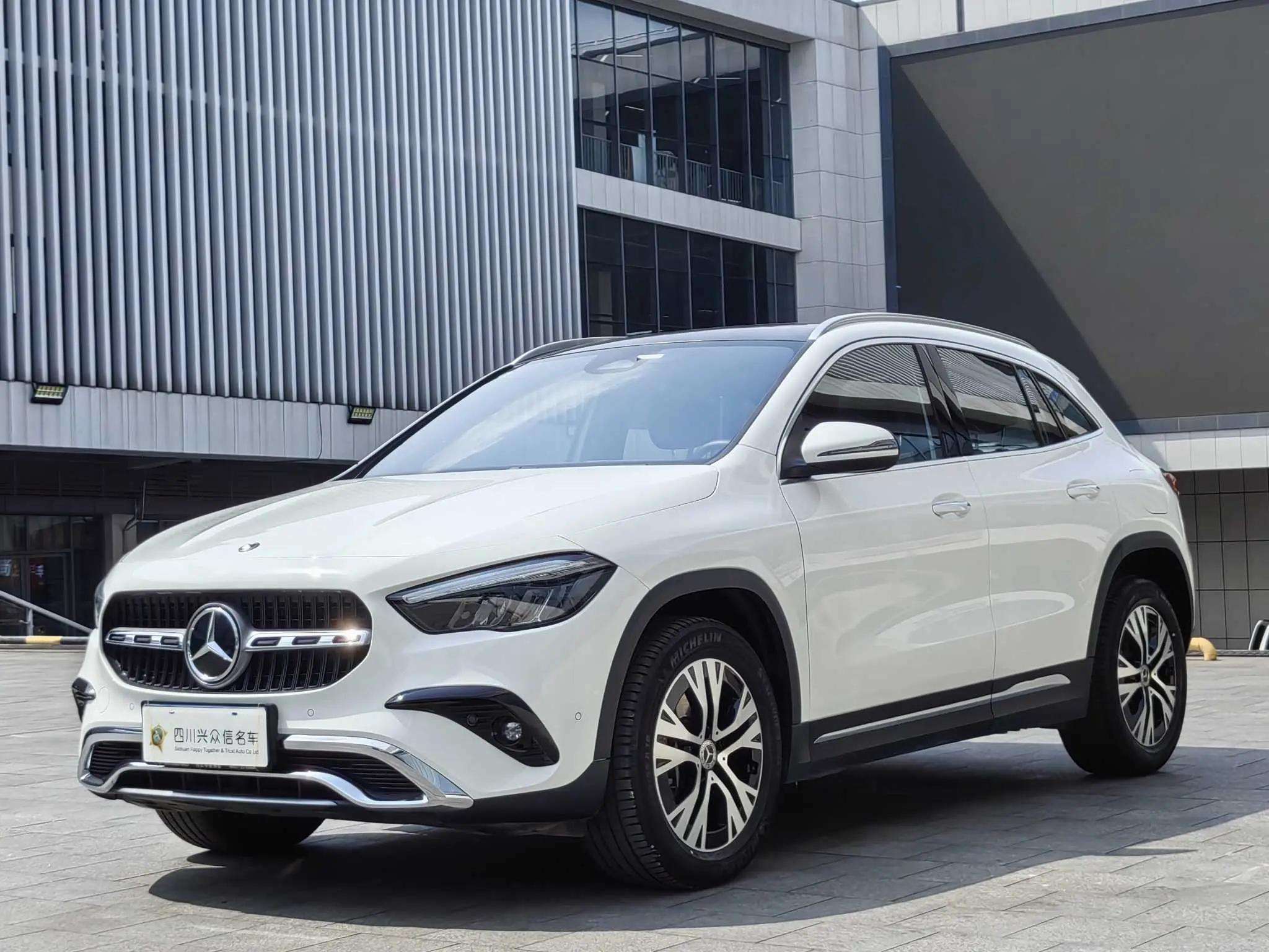 Mercedes-Benz GLA